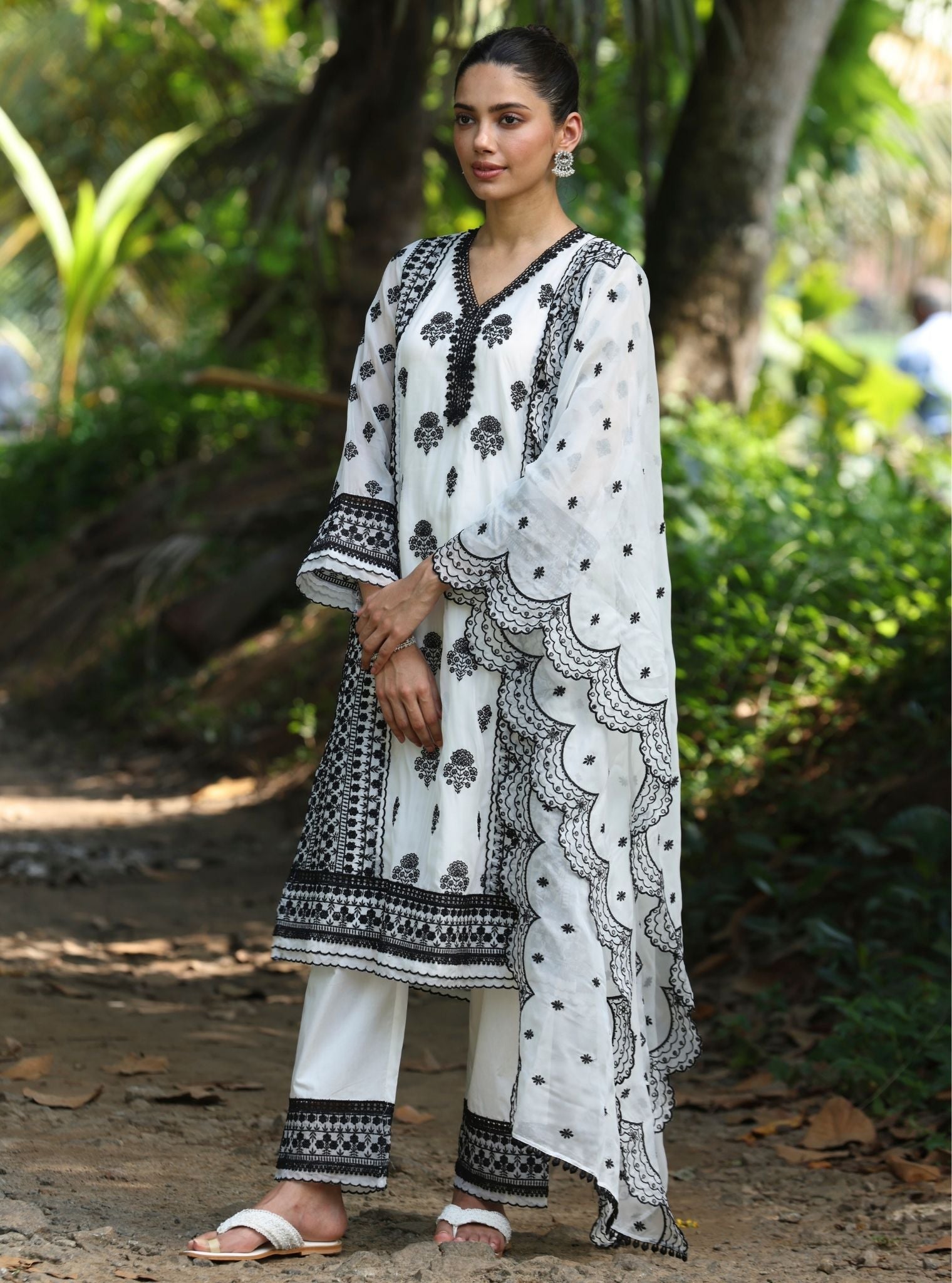 Kari Organza White Kurta Set