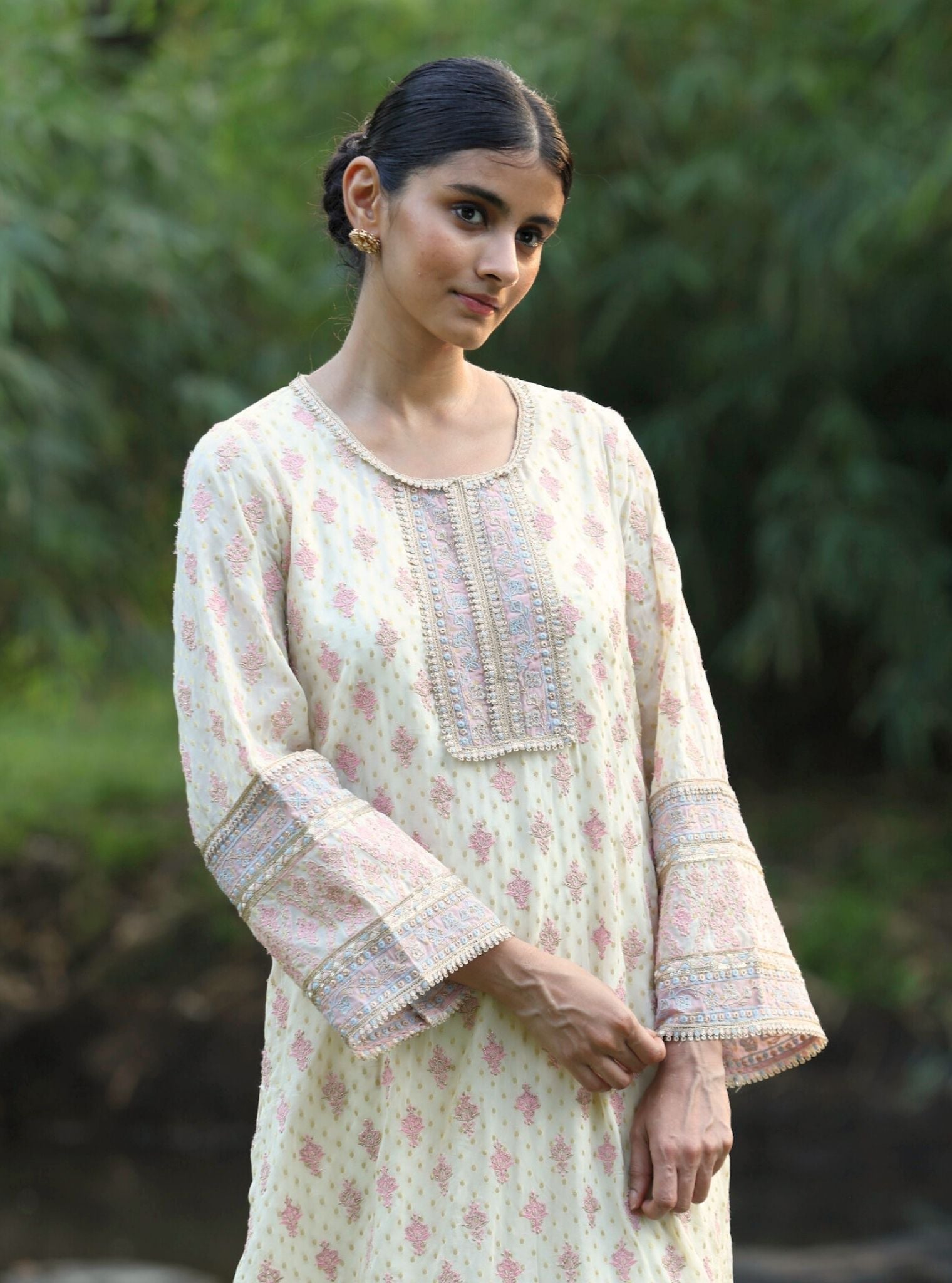 Dhoom Banarsi Off White Kurta Set