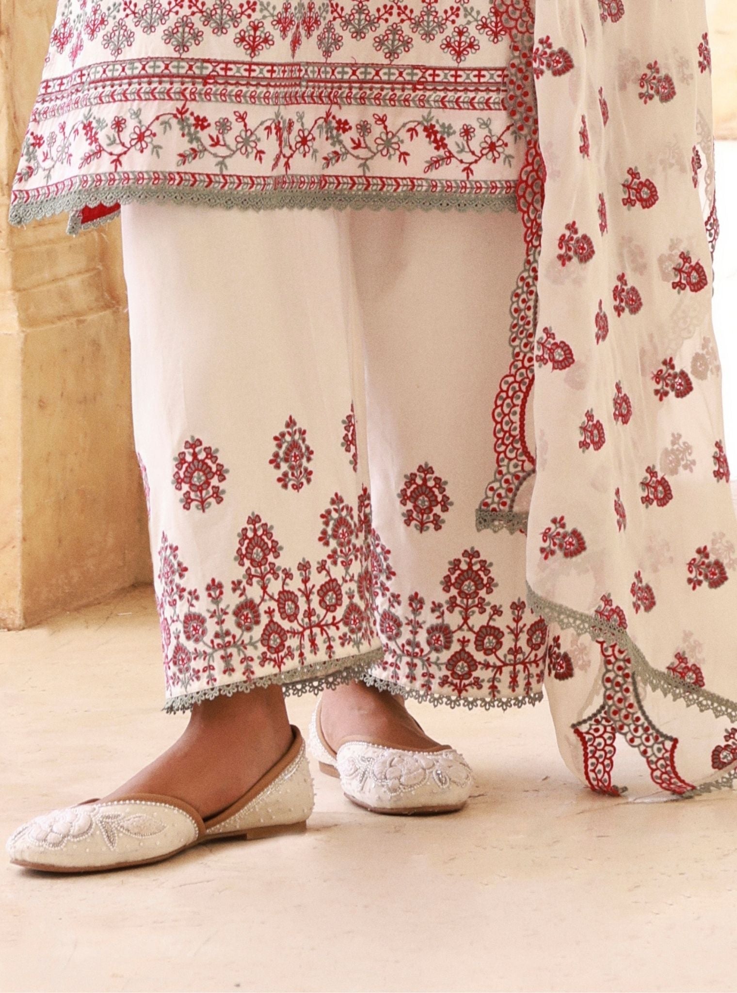 Lomeya Supima Cotton White & Fuschia Kurta Set