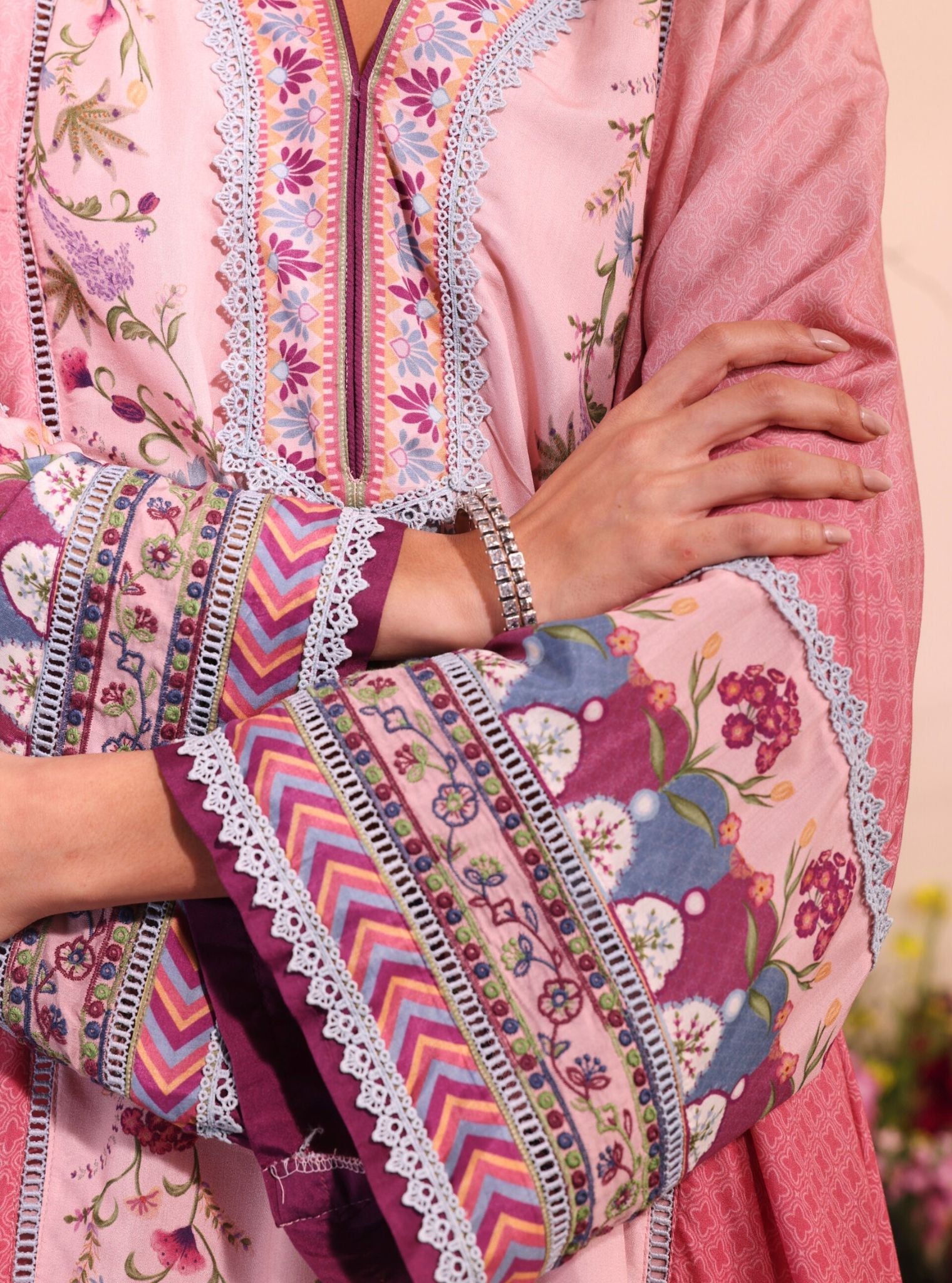 Mulmul Printed Ombre Lawn Yamini Pink Kurta With Mulmul Printed Ombre Lawn Yamini Pink Pant