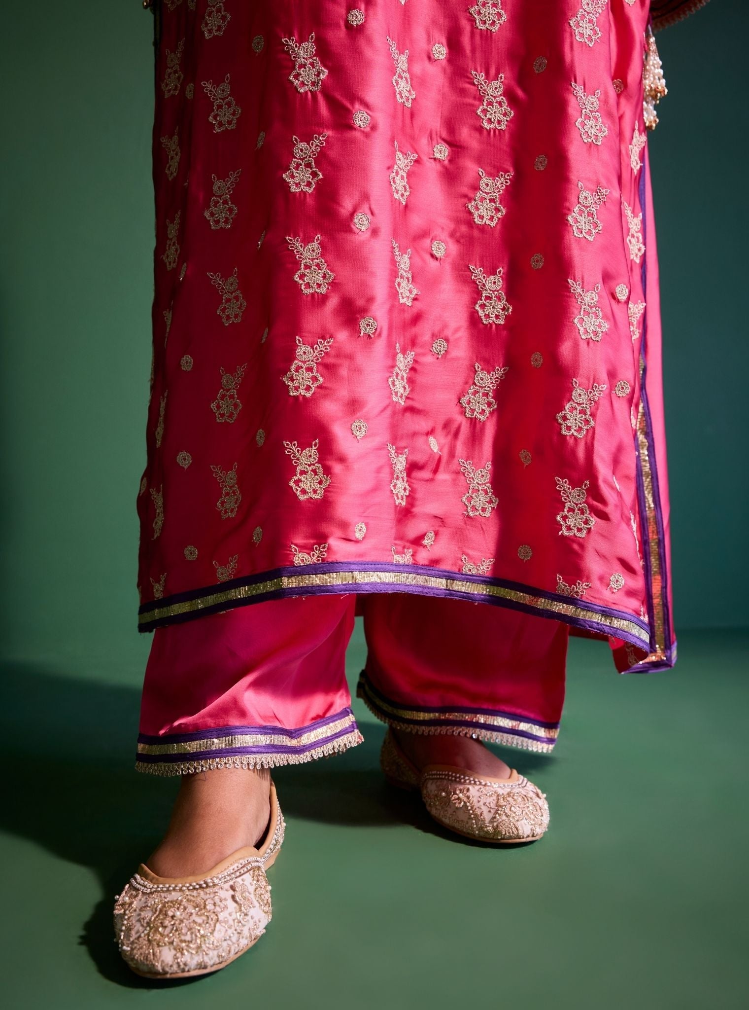 Nazakat Cupro Satin Fuschia Kurta Set