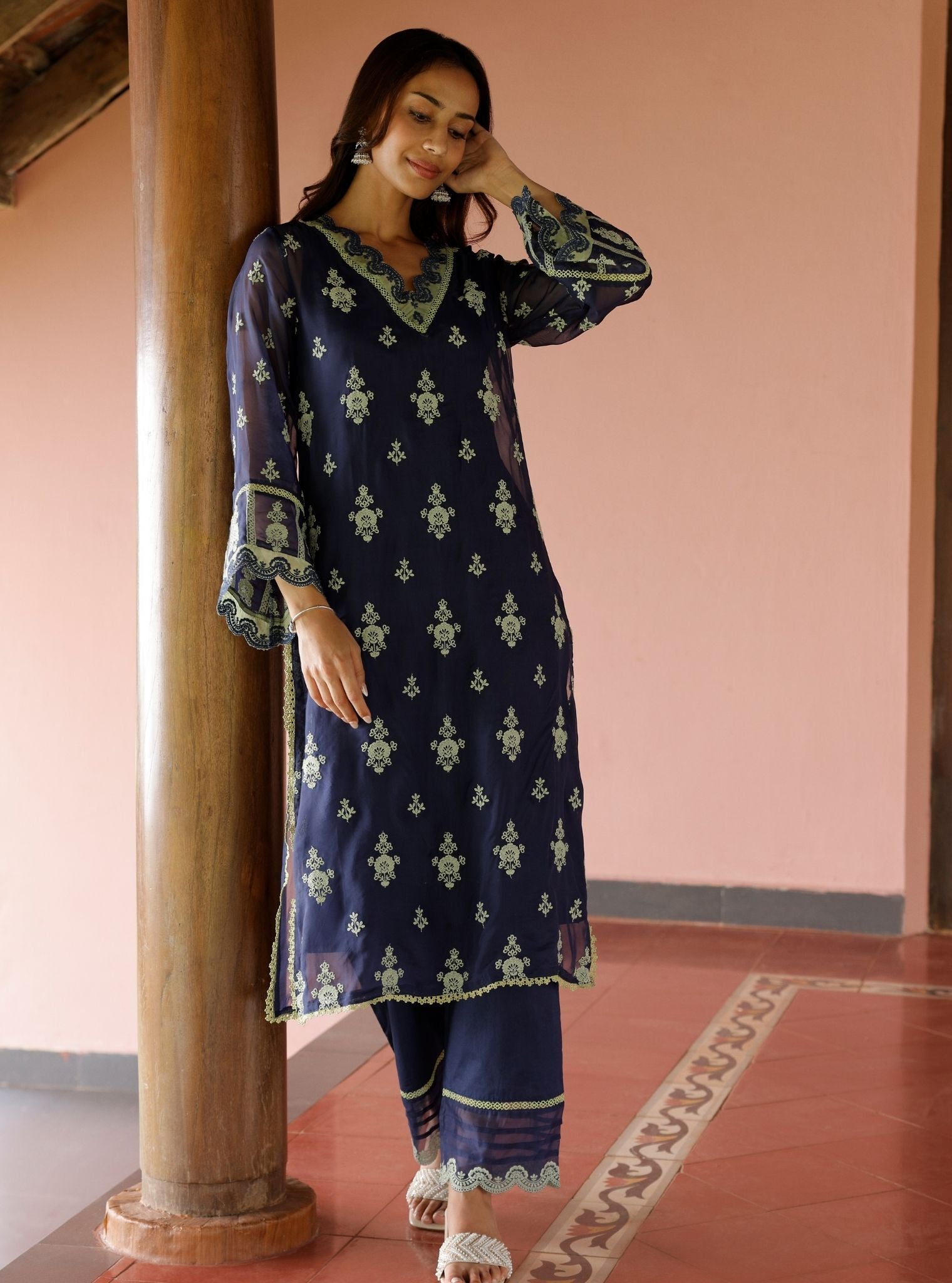 Nain Organza Navy Kurta Set