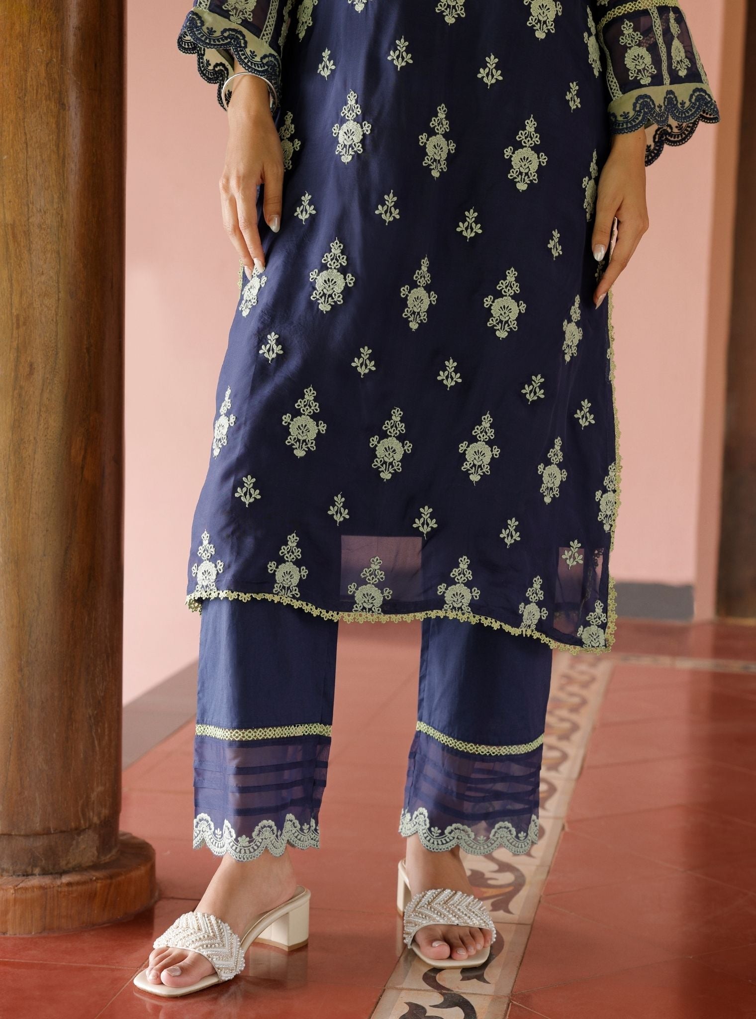 Nain Organza Navy Kurta Set
