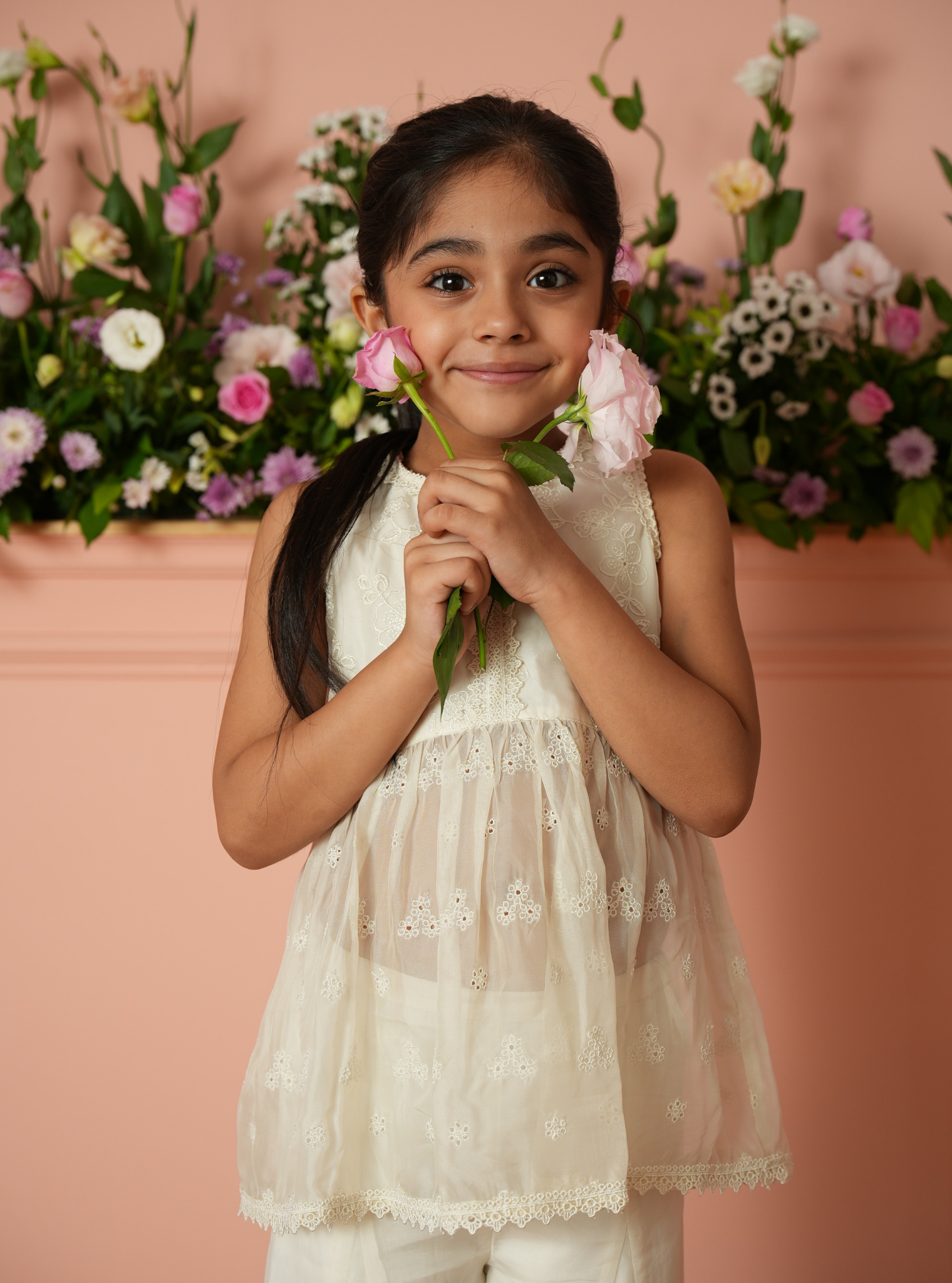 Wynnora Organza White Kurta Set