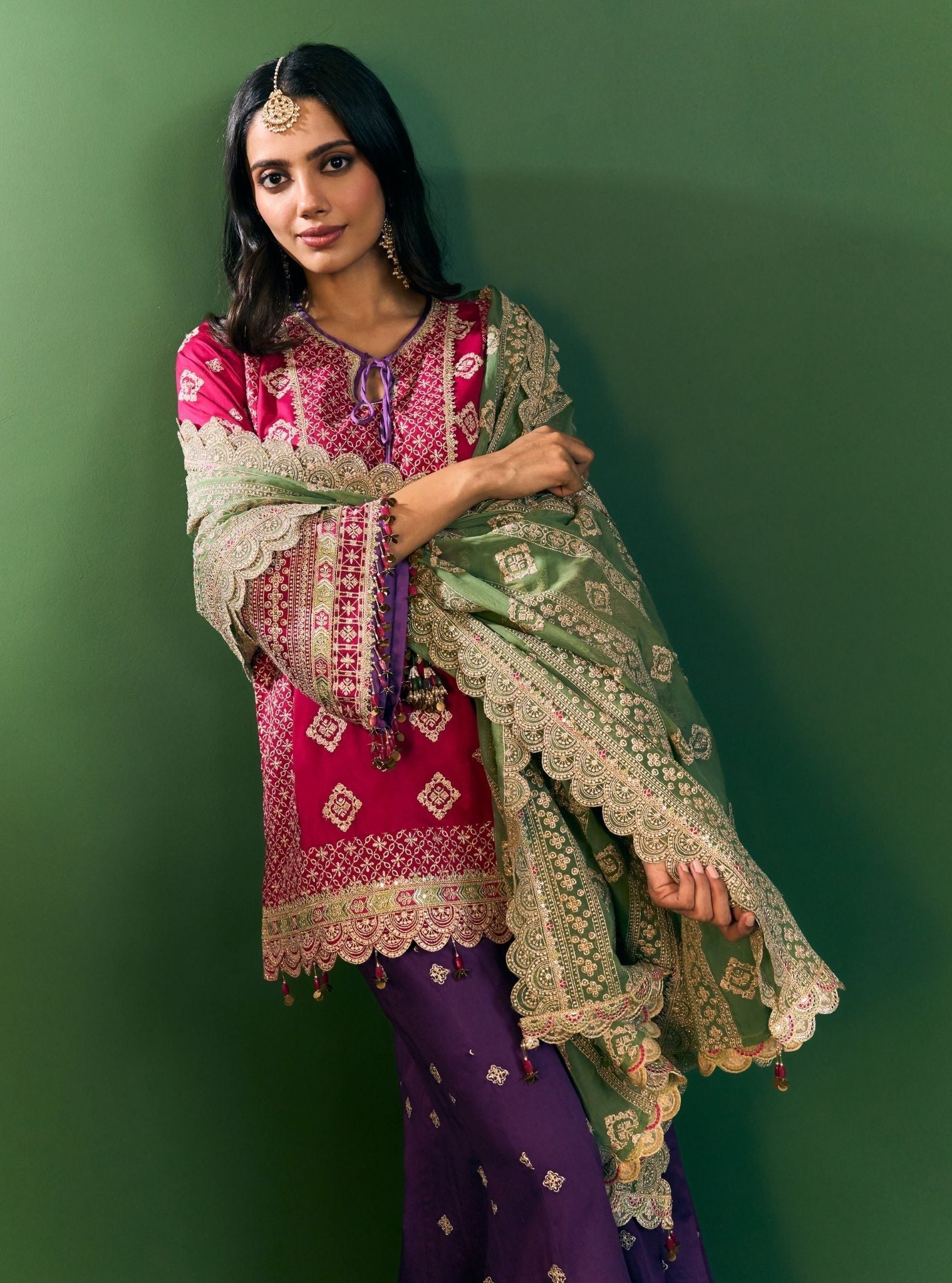 Hira Pima Satin Fuschia Kurta Set