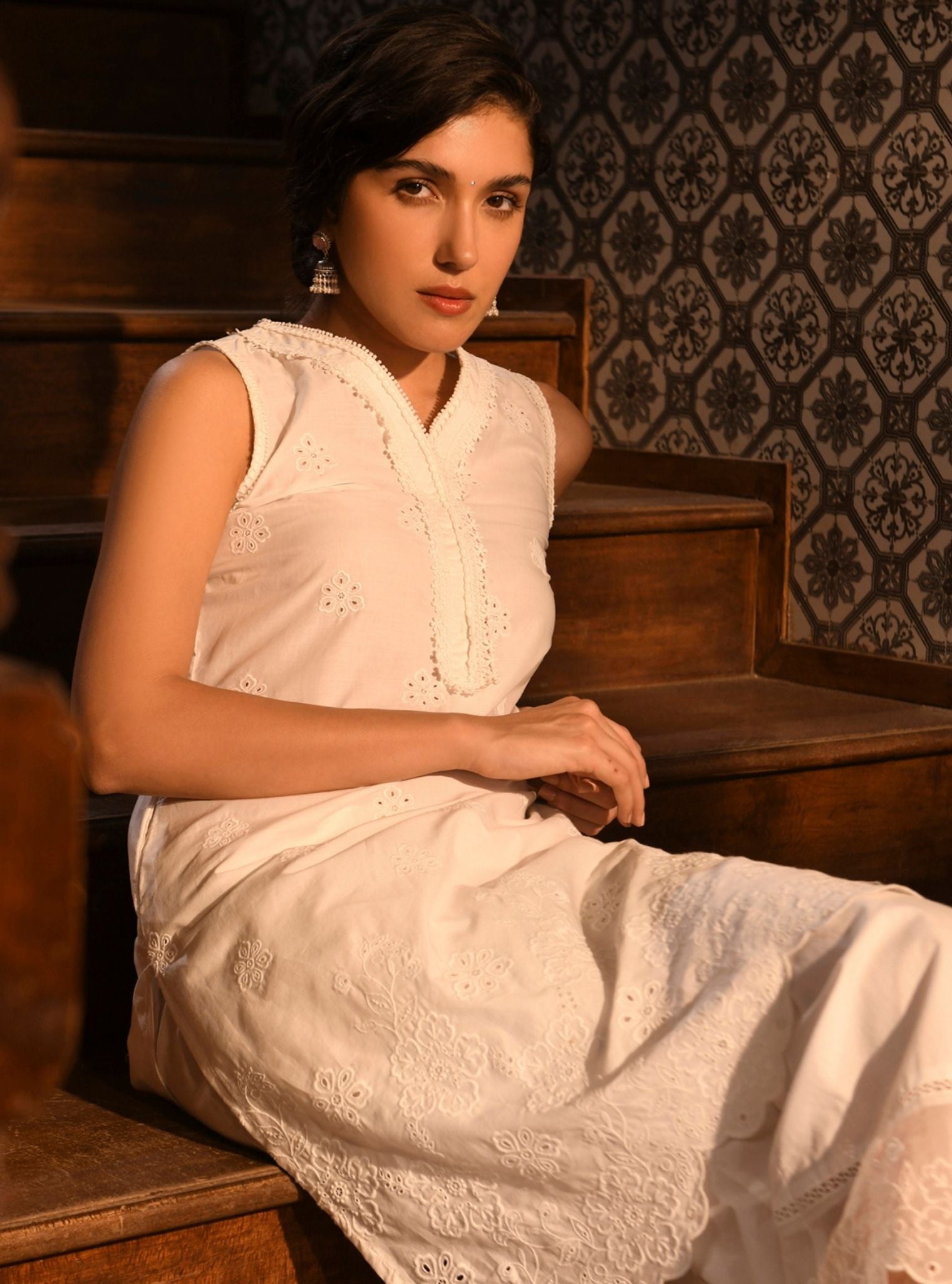 Mulmul Cotton Tesni White Kurta With Mulmul Cotton Tesni White Pant