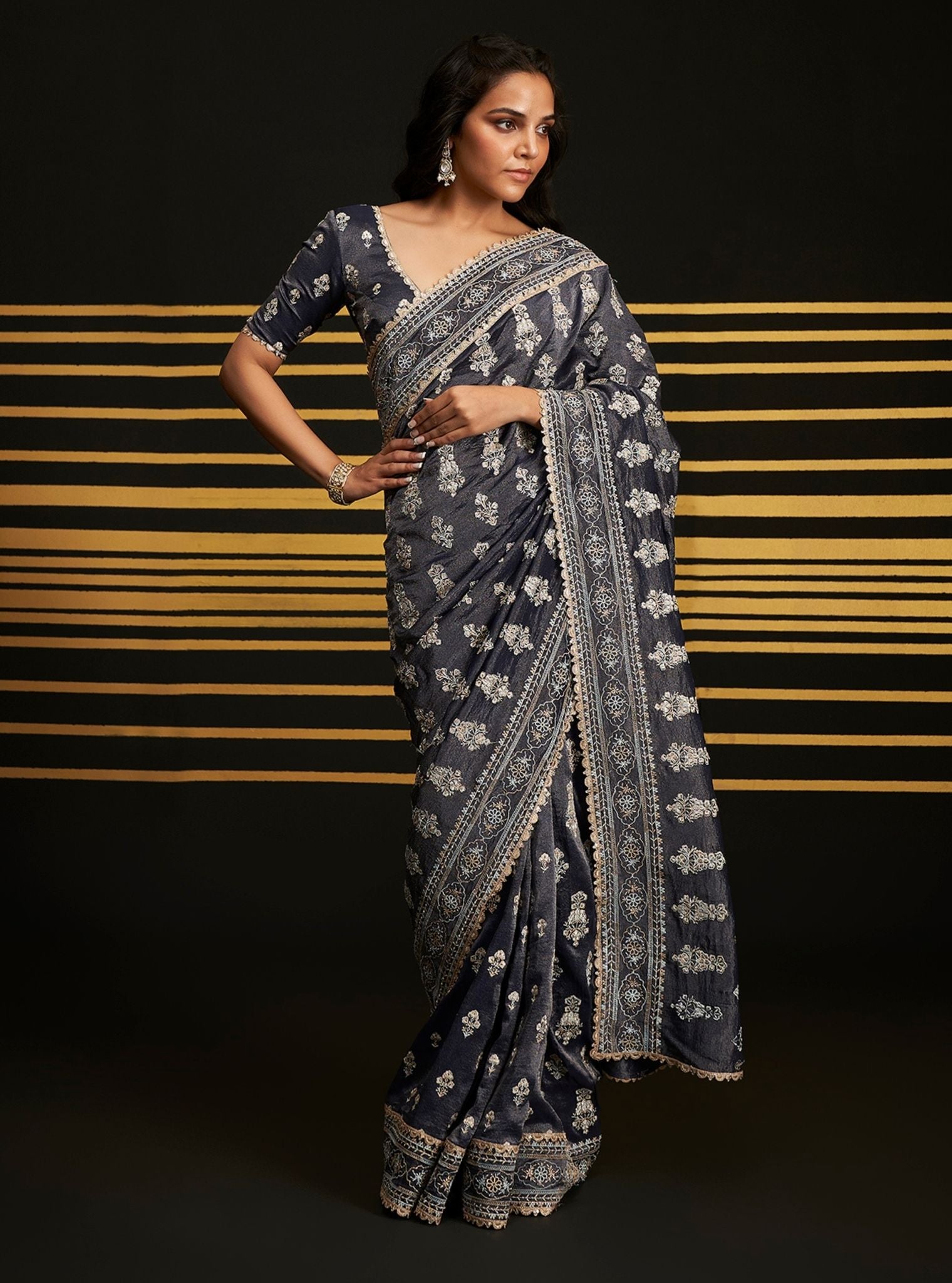 Mulmuil Royal Tissue Rangrez Navy Saree