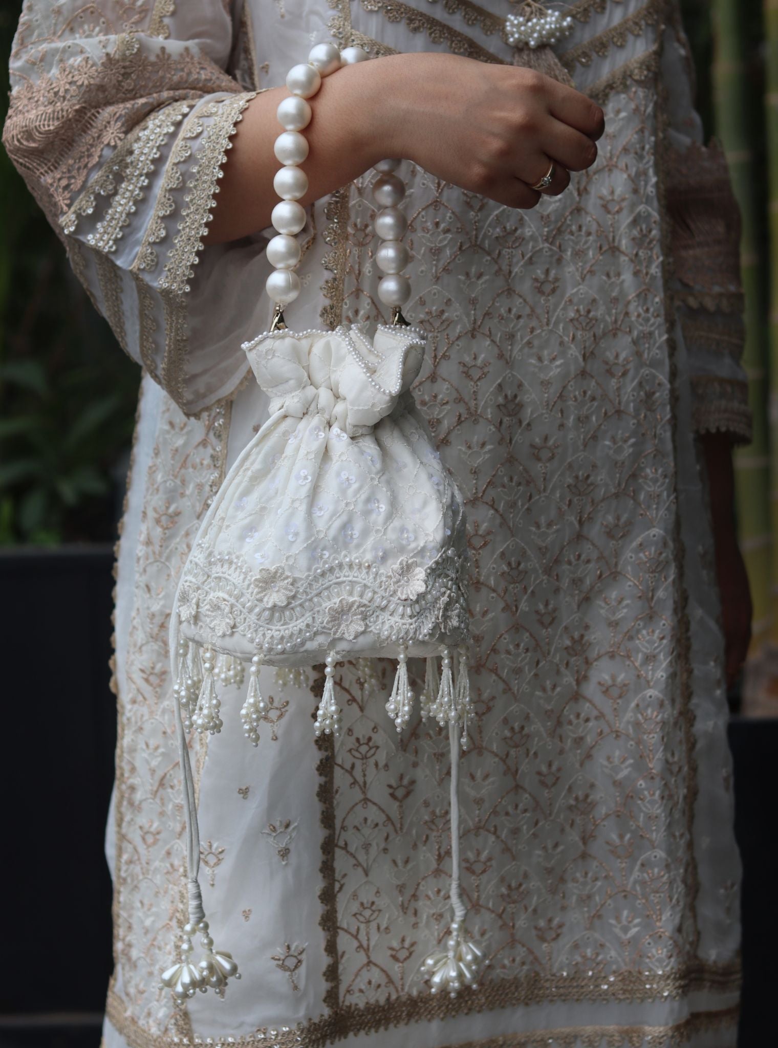 Mulmul Manjari White Potli Bag