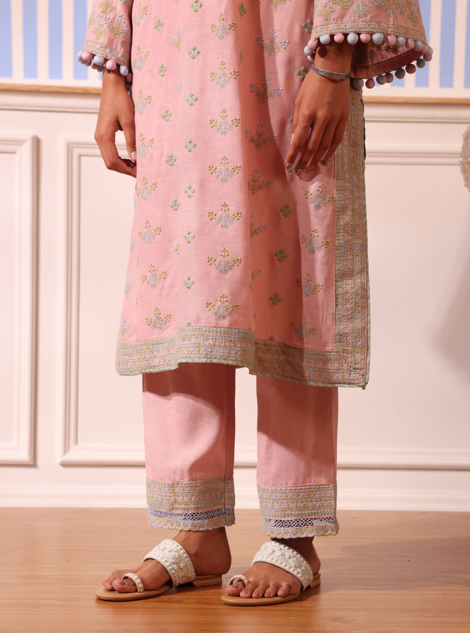 Mulmul Linen Shileh Pink Kurta With Mulmul Linen Shileh Pink Pant