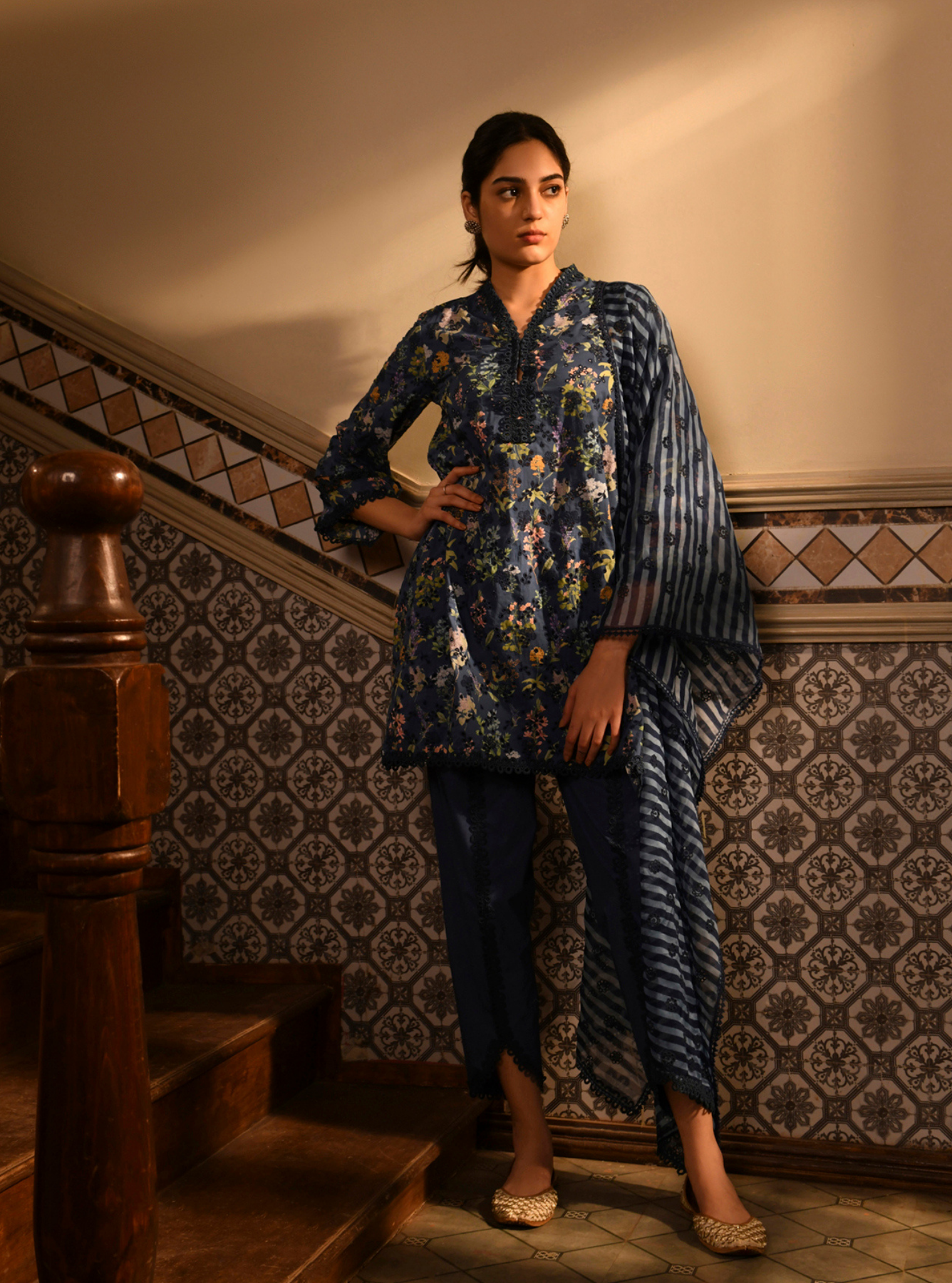 Mulmul Cotton Narika Navy Printed Kurta With Mulmul Cotton Narika Navy Pant