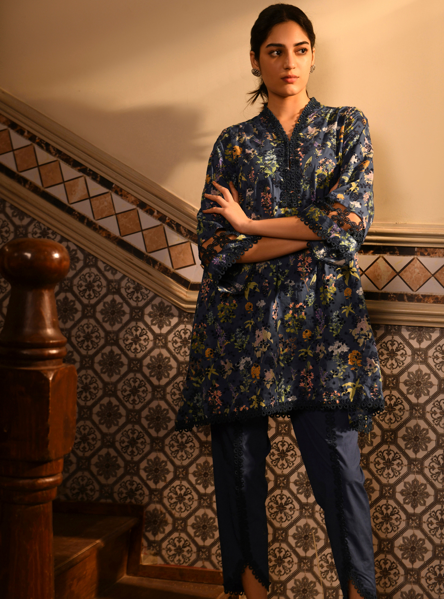 Mulmul Cotton Narika Navy Printed Kurta With Mulmul Cotton Narika Navy Pant