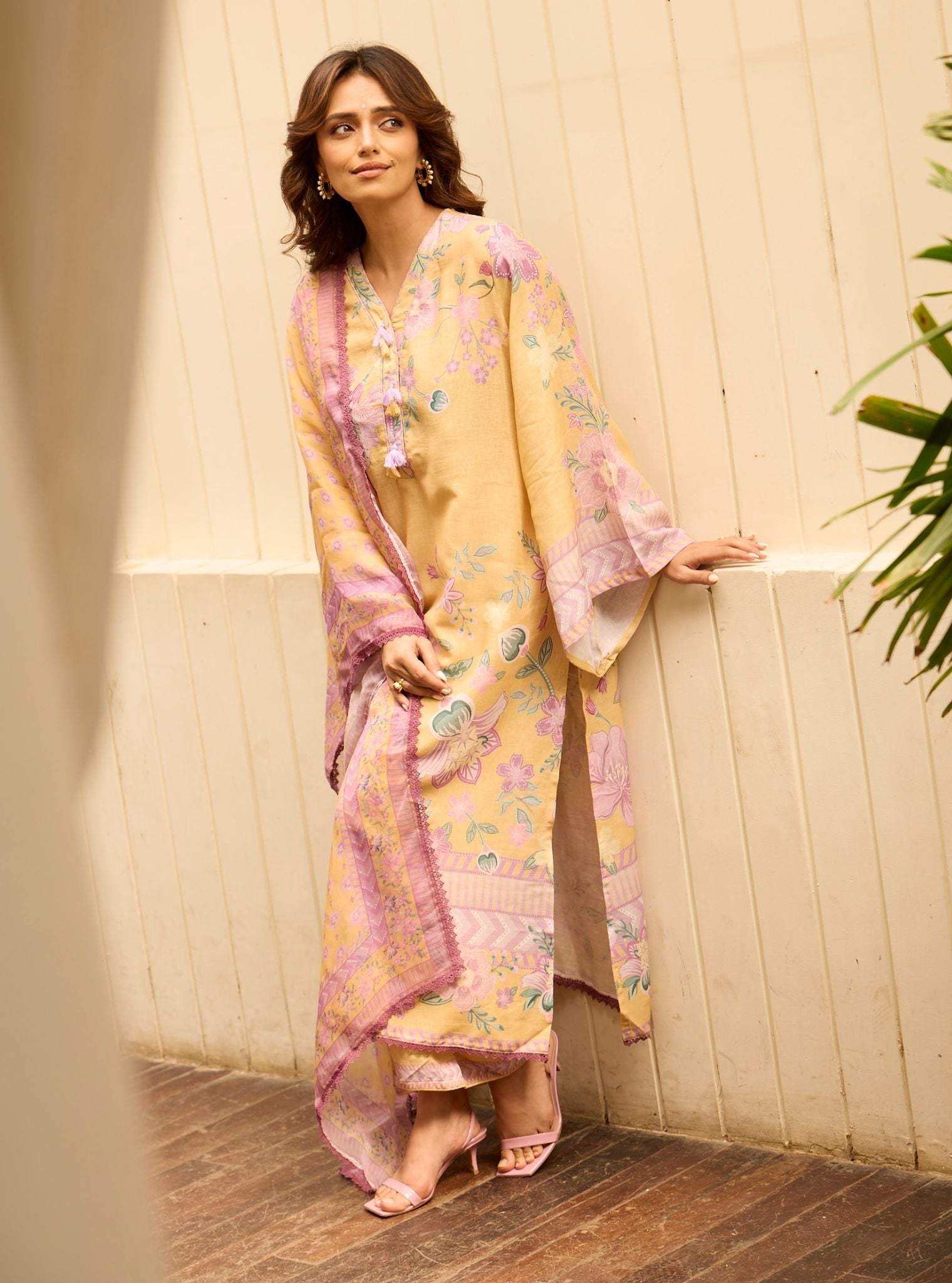 Mulmul Printed Linen Pia Yellow Kurta With Mulmul Printed Linen Pia Yellow Pant