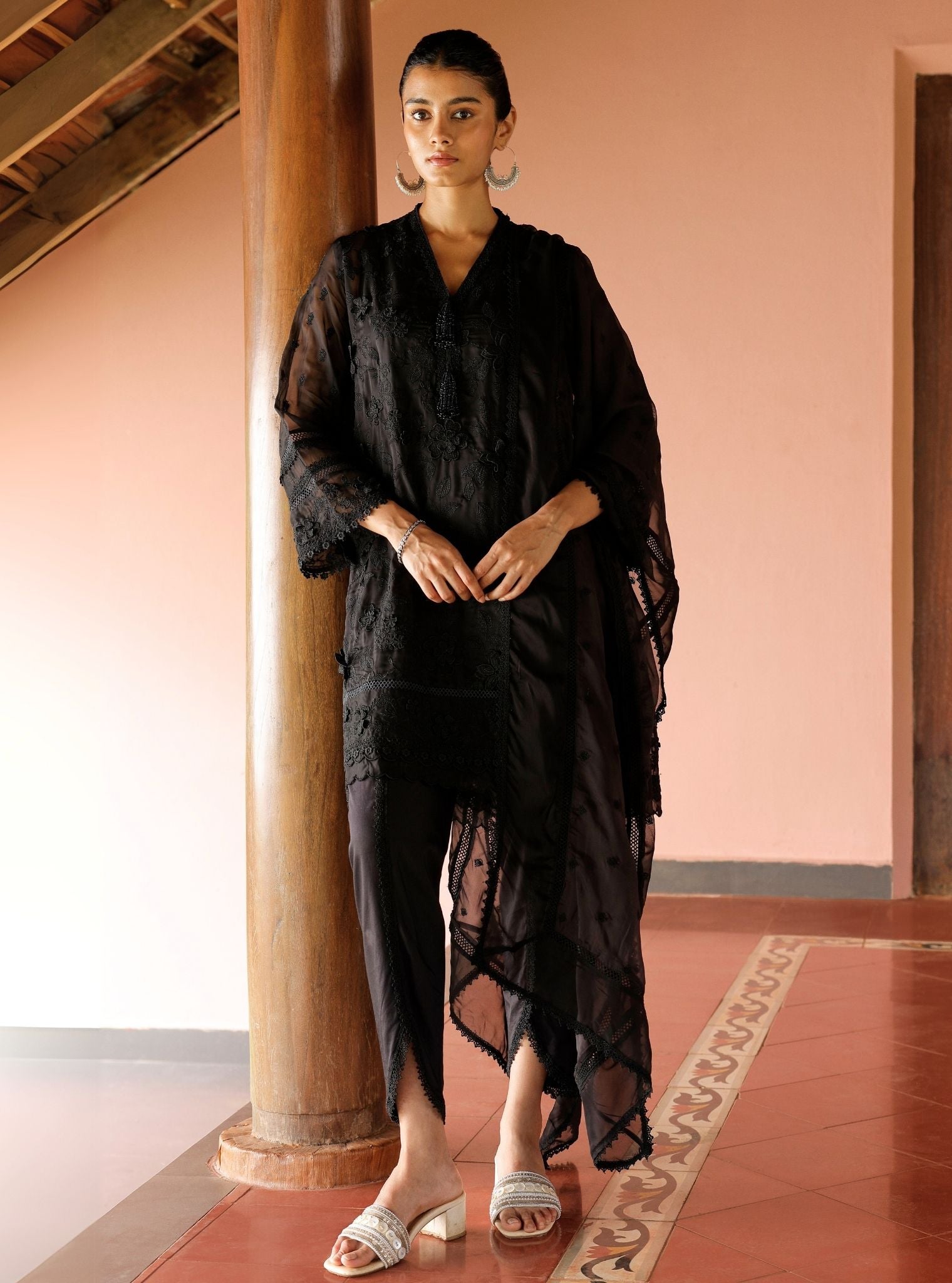 Mulmul Organza Seirah Black Dupatta