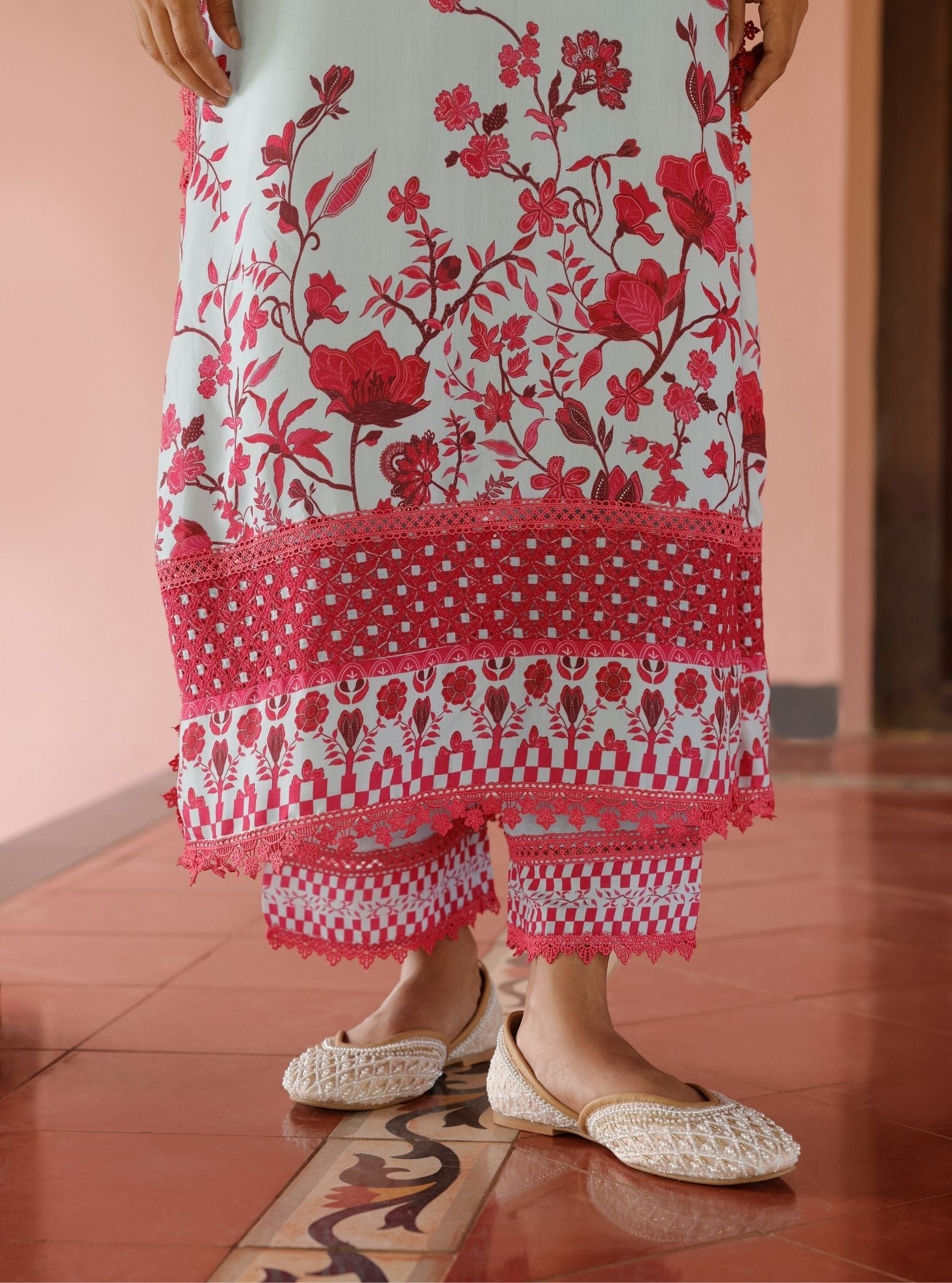 Mulmul Lawn Printed Diti Blue Kurta With Mulmul Lawn Printed Diti Blue Pant