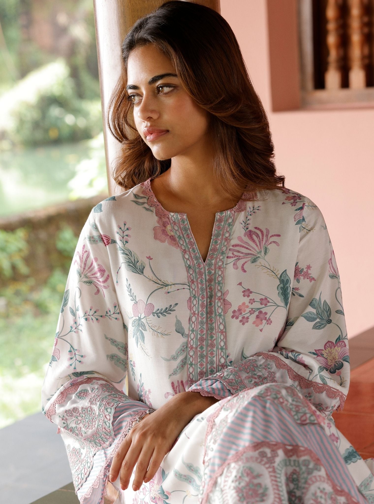 Mulmul Lawn Printed Rohi Off White Kurta With Mulmul Lawn Printed Rohi Off White Pant