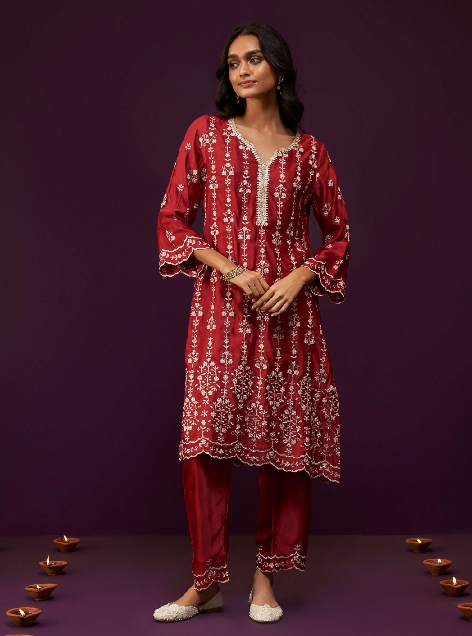 Mulmul Cupro Satin Tasanee Red Kurta With Mulmul Cupro Satin Tasanee Red Pant