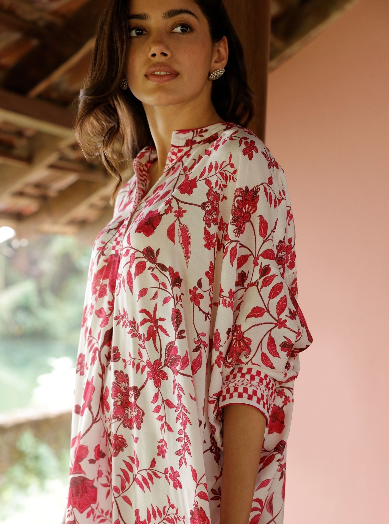 Mulmul Lawn Printed Marius White/Fuschia Kurta With Mulmul Lawn Printed Marius White/Fuschia Pant