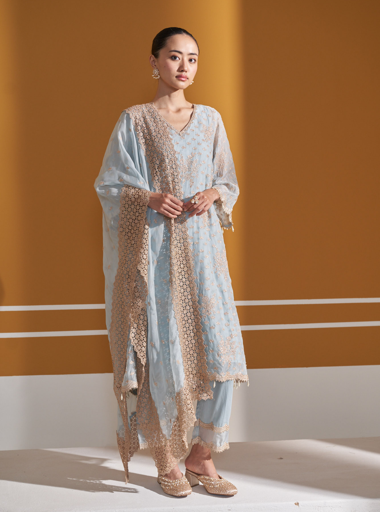 Mulmul Organza Suwanni Light Blue Kurta With Mulmul Organza Suwanni Light Blue Pant