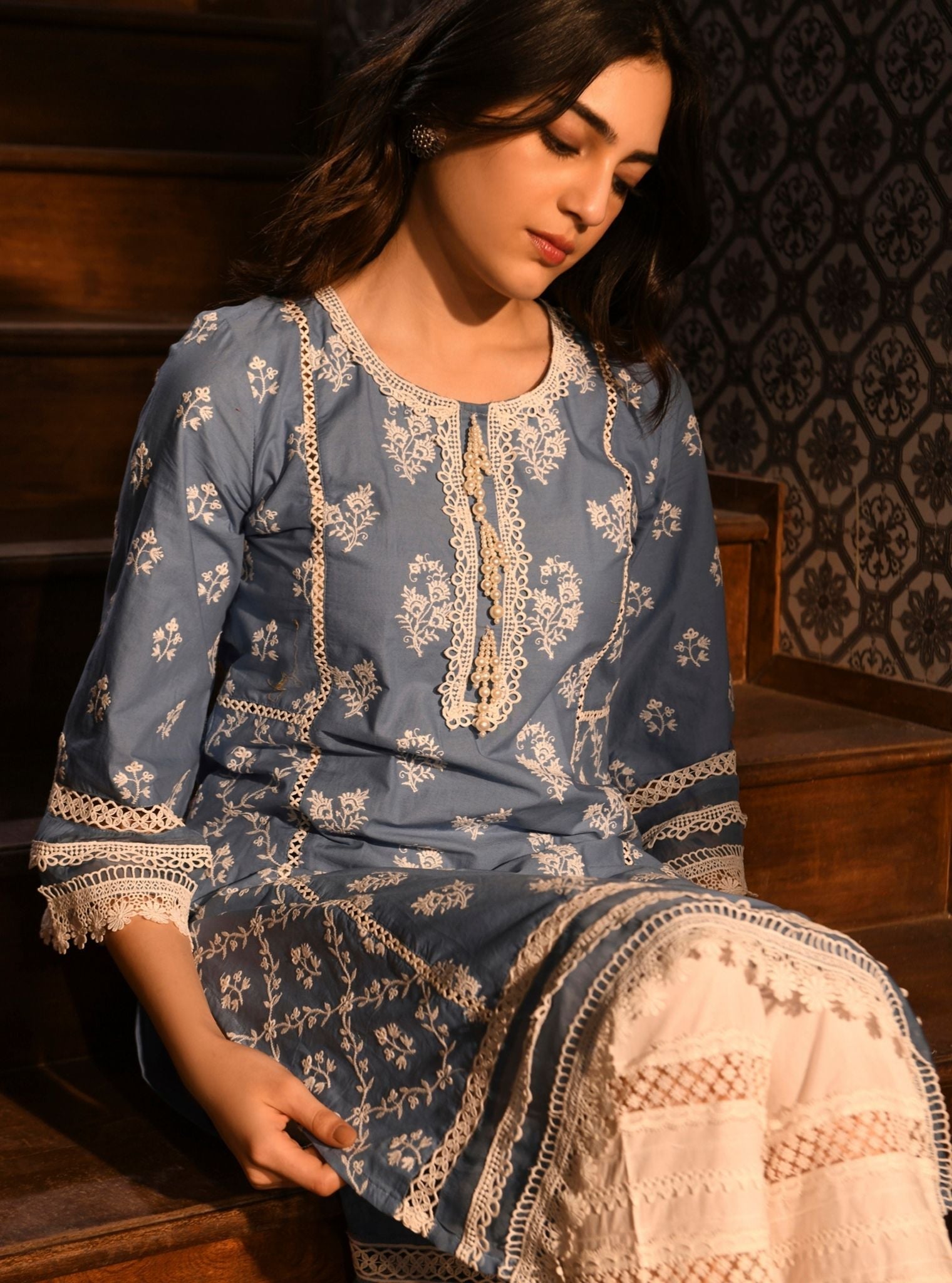 Mulmul Cotton Darya Denim Kurta With Mulmul Cotton Floral Ladder Slim White Pant