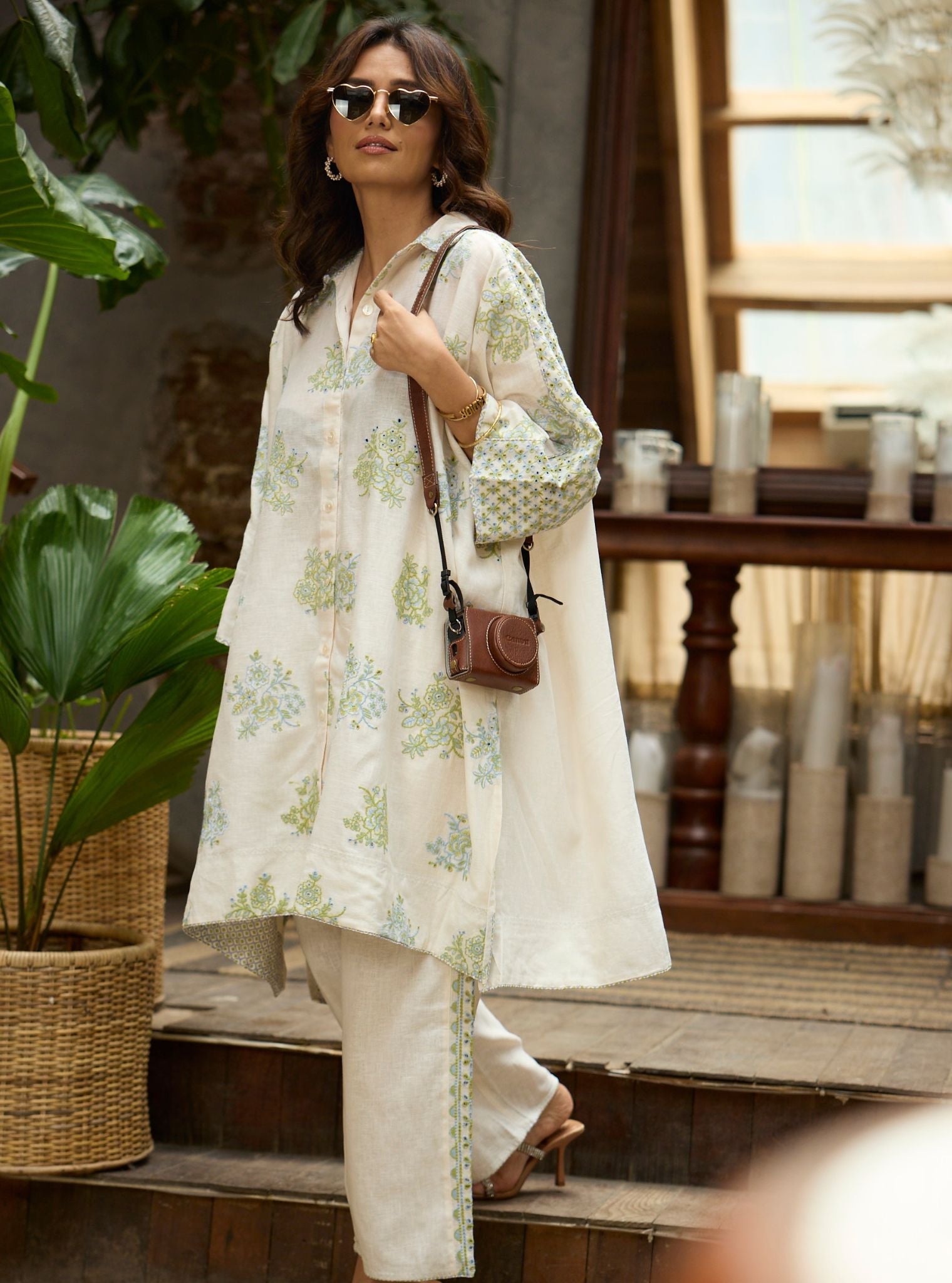 Mulmul Linen Gema White Kurta With Mulmul Linen Gema White Pant