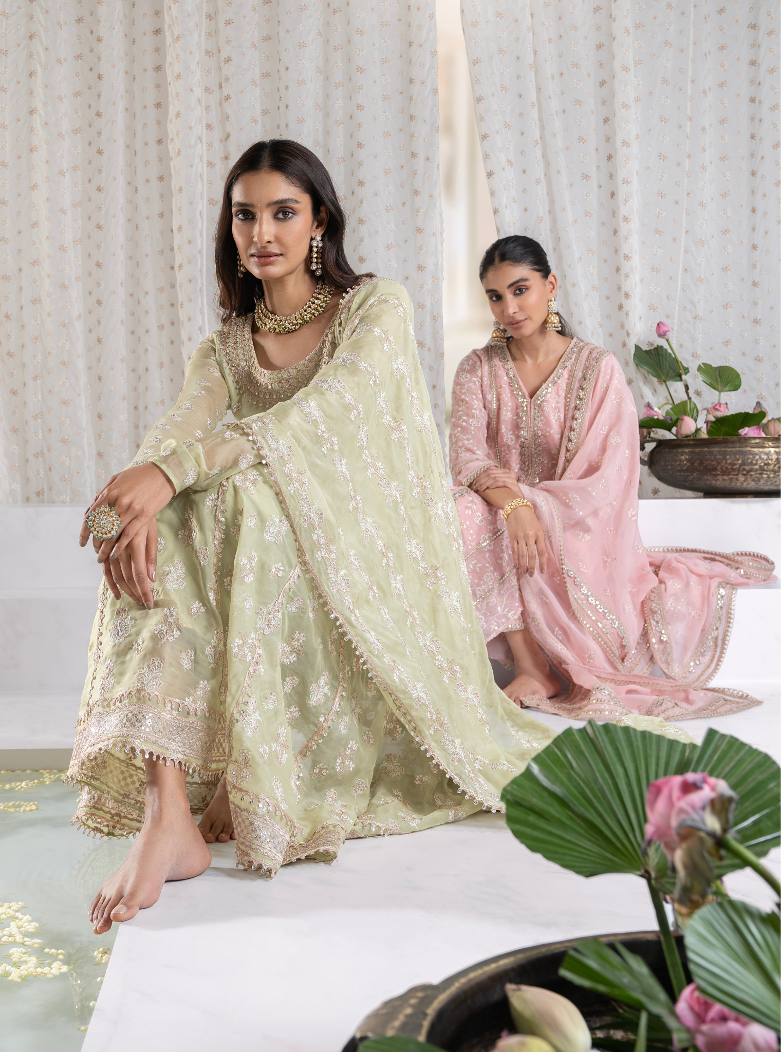 Mulmul Organza Iktara Anarkali Green Kurta With Mulmul Pima Iktara Green Pant