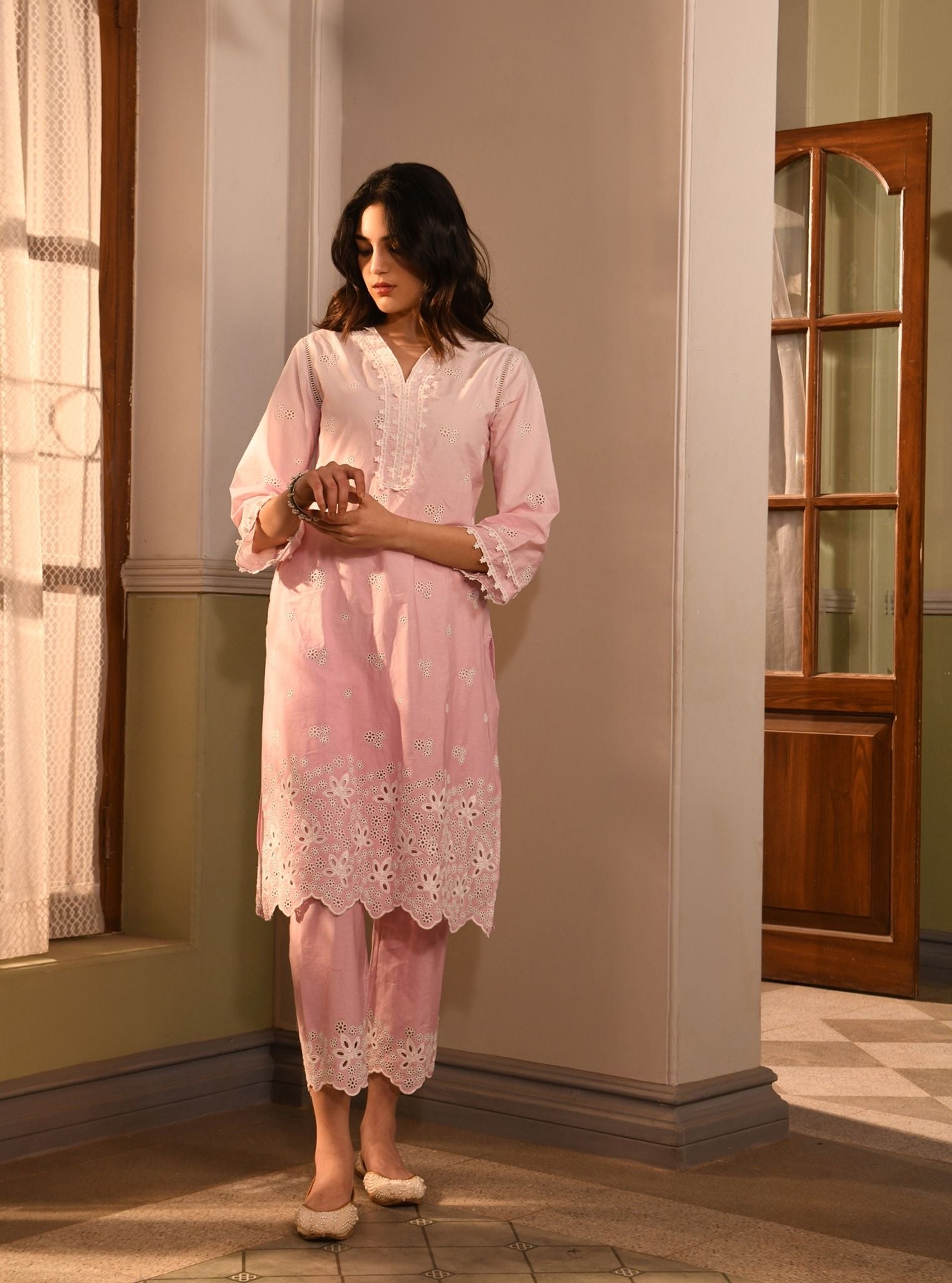 Mulmul Cotton Shae Pink Kurta With Mulmul Cotton Shae Pink Pant