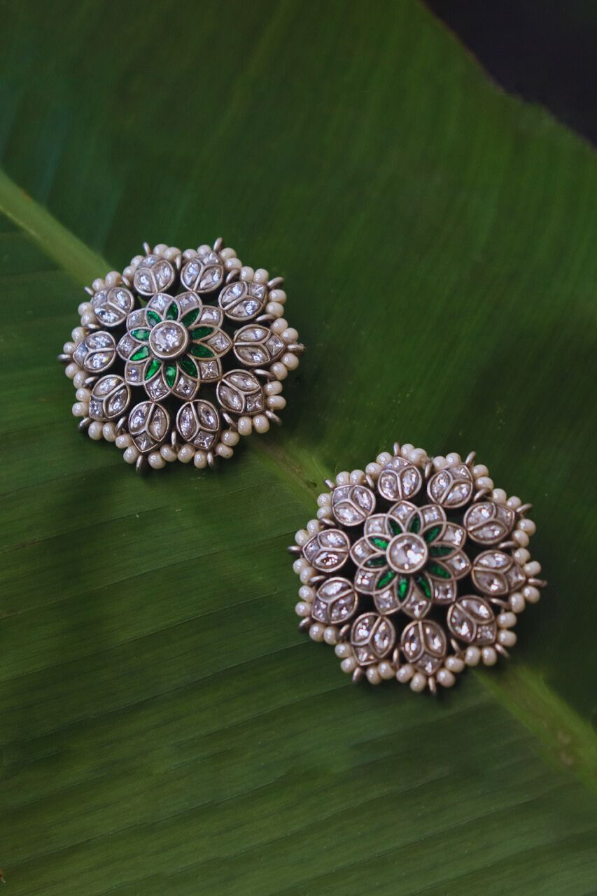 Chaaya Studs