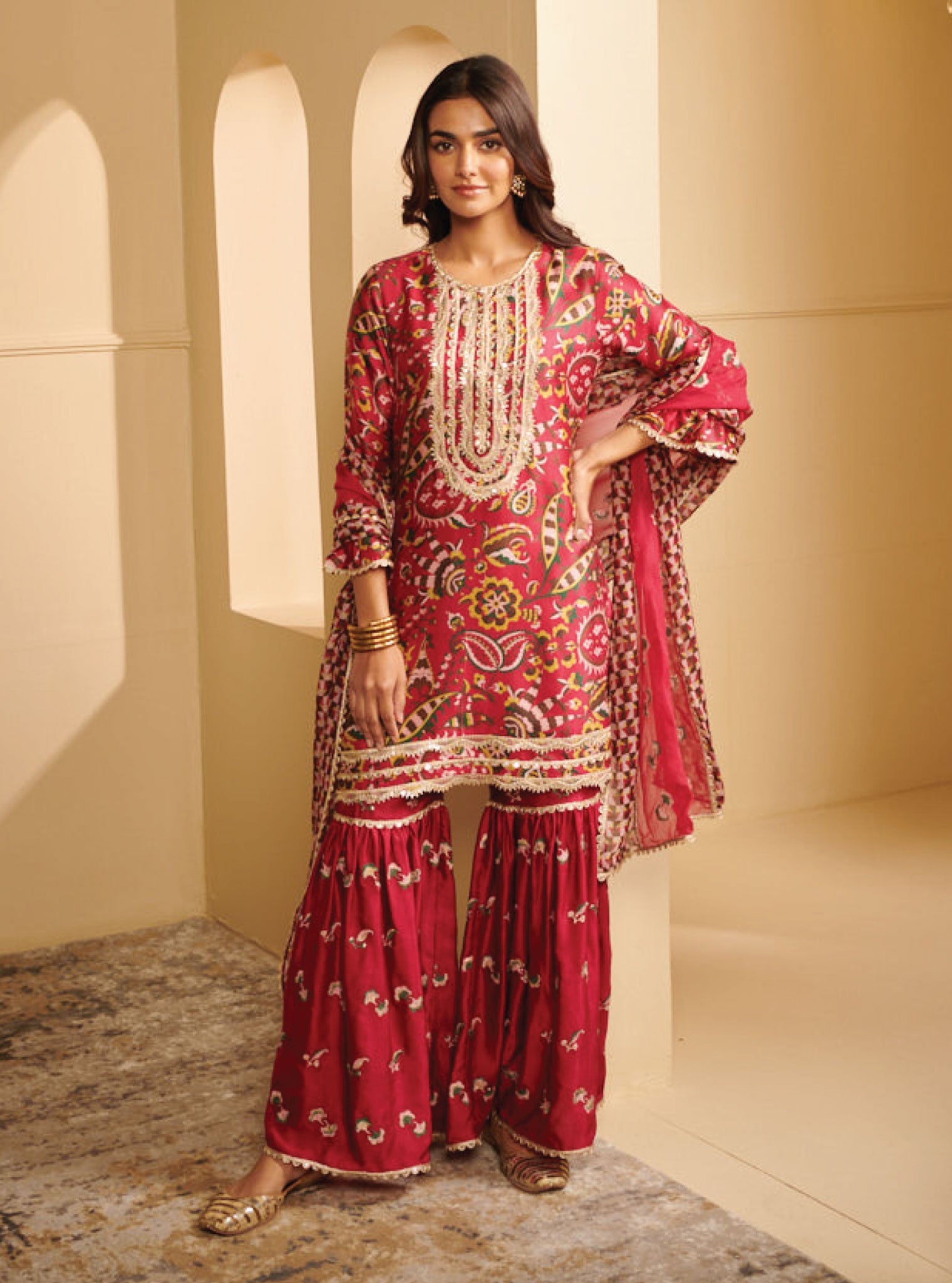 Mulmul Cupro Vida Fuchsia Kurta With Vida Fuchsia Garara