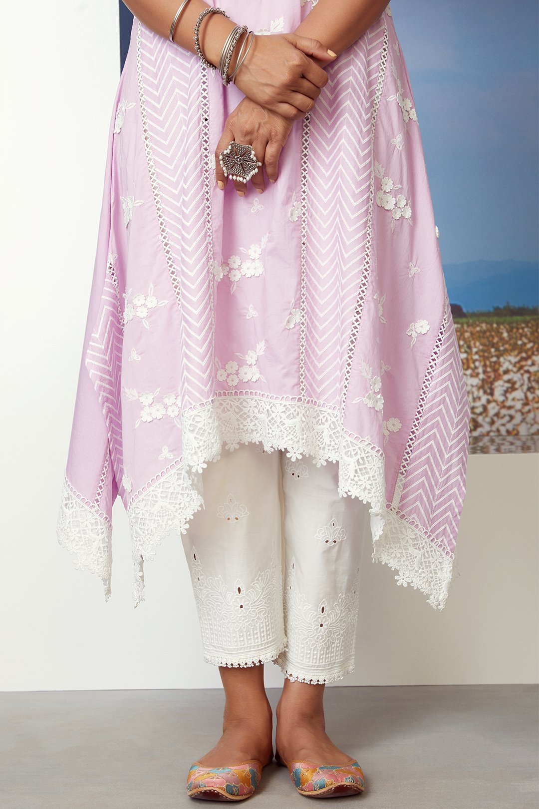 Mulmul Cotton Glory Lilac Kurta With Emb Eyelet Pyajama White