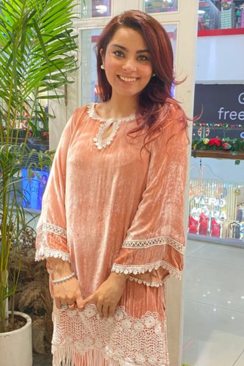 Makhmal Fern Pink Kurta with Fern Peach Pyjama