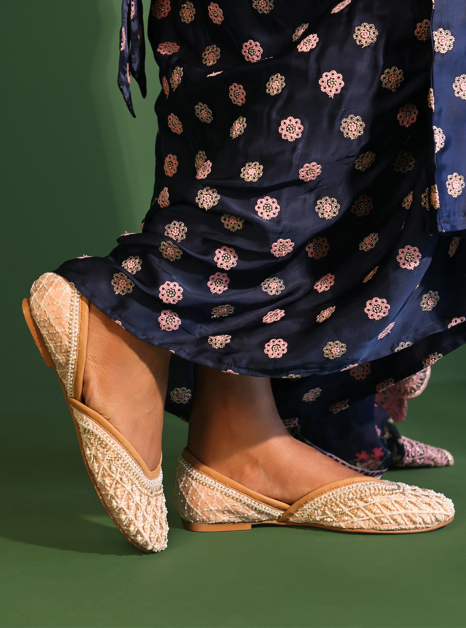 Mulmul Laila Pink Vegan Jutti