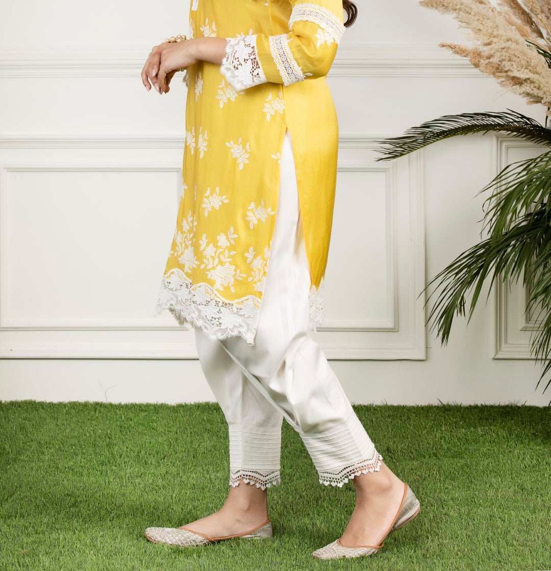 Mulmul Honey Cup Kurta With Front Pleated Pyjamas