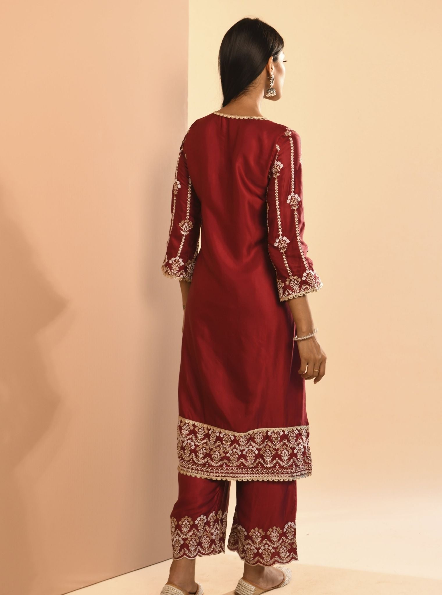 Mulmul Cupro Zoya Wine Kurta With Mulmul Cupro Zoya Wine Pant