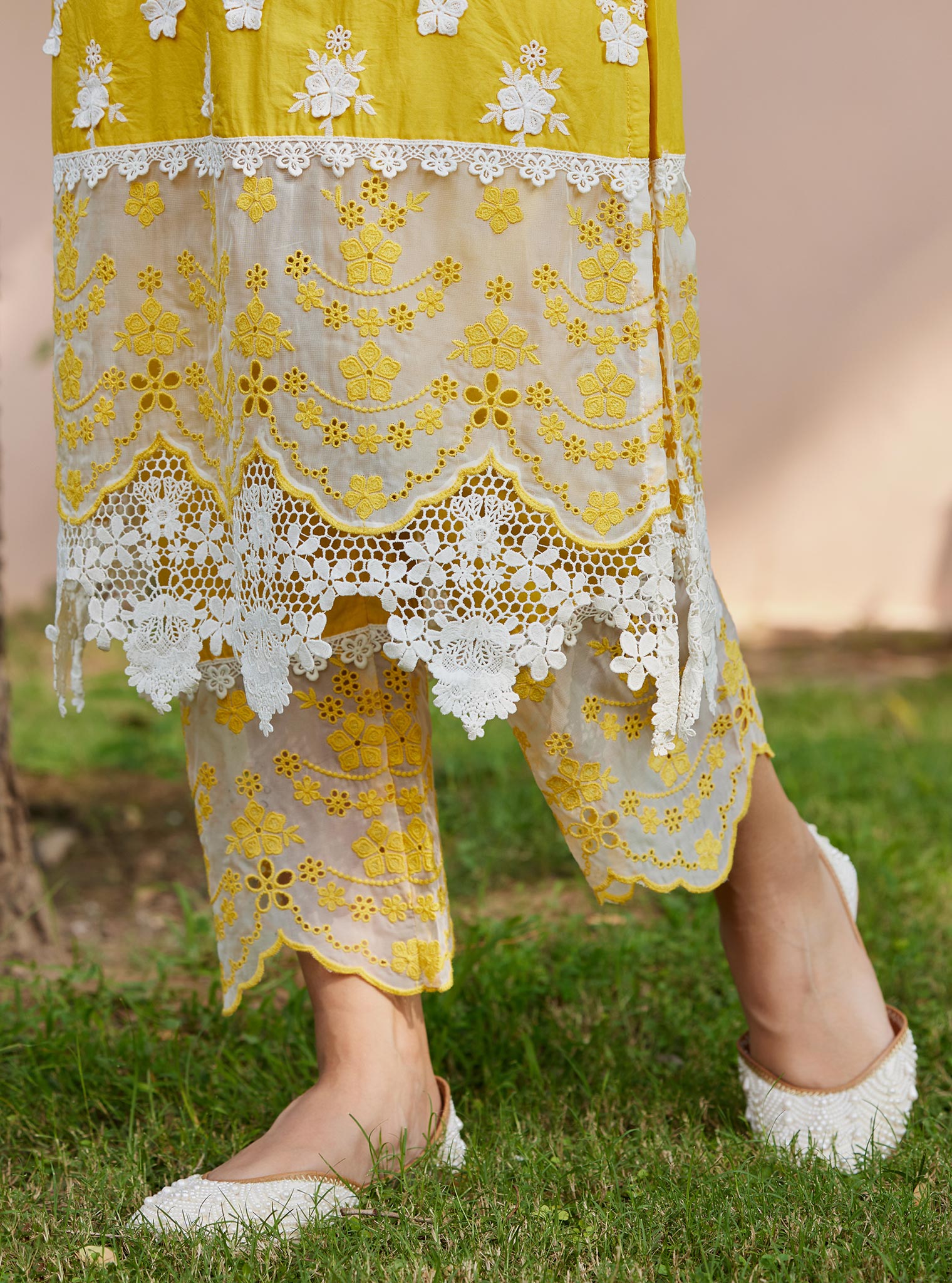 Mulmul Cotton Reeva Yellow Kurta with Mulmul Cotton Reeva Yellow Pant