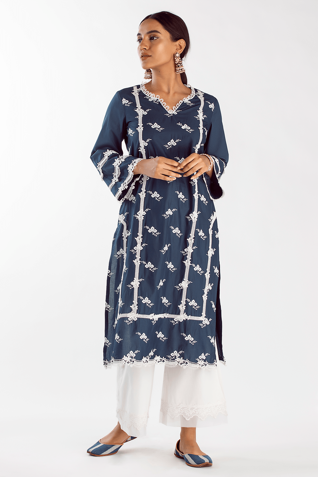 Mulmul Cotton Eternity Navy Kurta With Lace Bell Bottom White