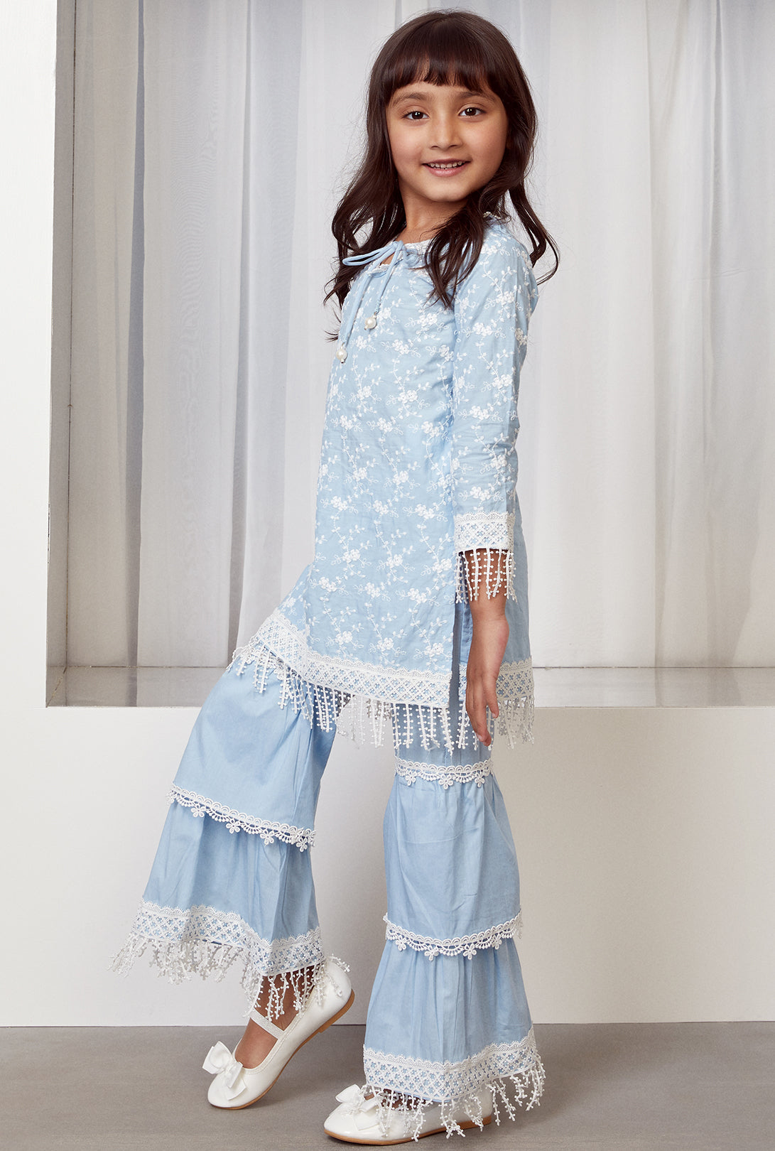 Mulmul Cotton Floret Kurta With Floret Pyajama