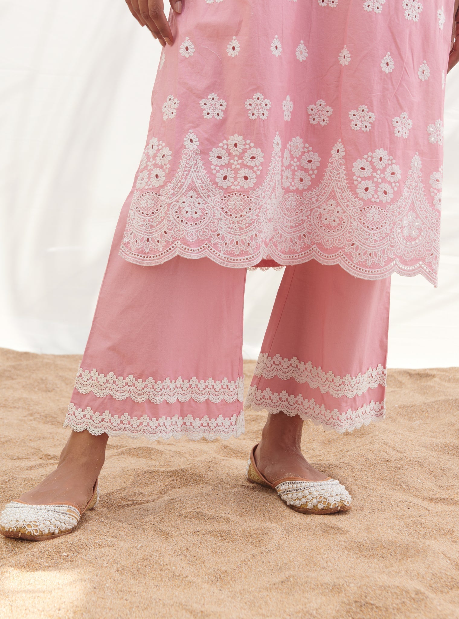 Mulmul Cotton Mandovi Pink Kurta With Mandovi Pink Pant