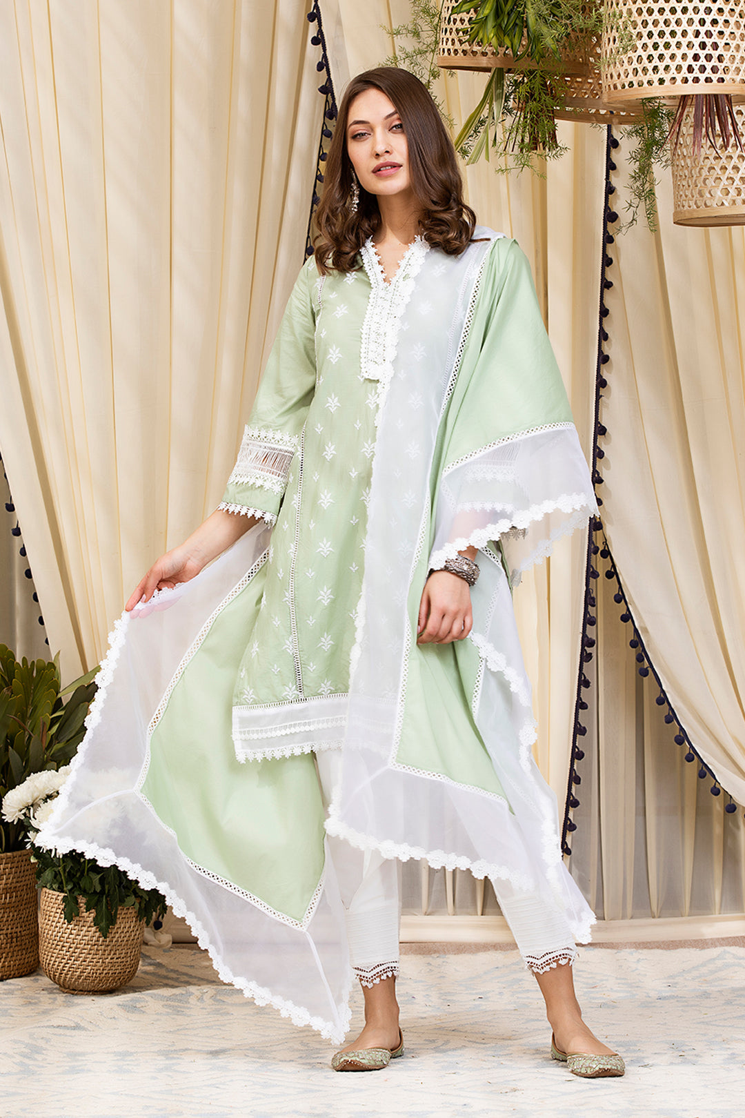 Mulmul Cotton Sandra Kurta With Front Pleated Pyajama