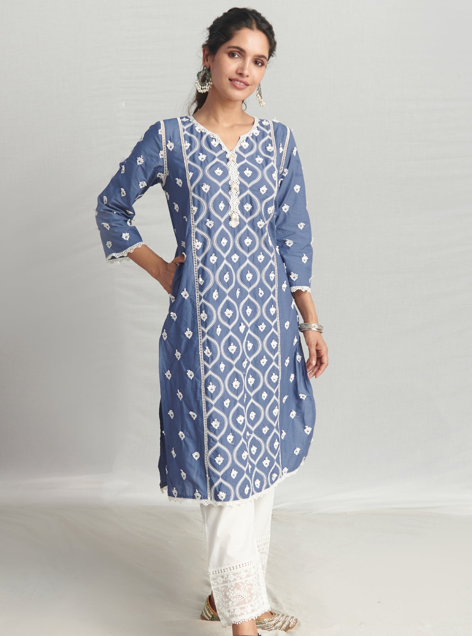 Mulmul Cotton Rivona Kurta Navy With Mulmul Cotton Verla White Pant