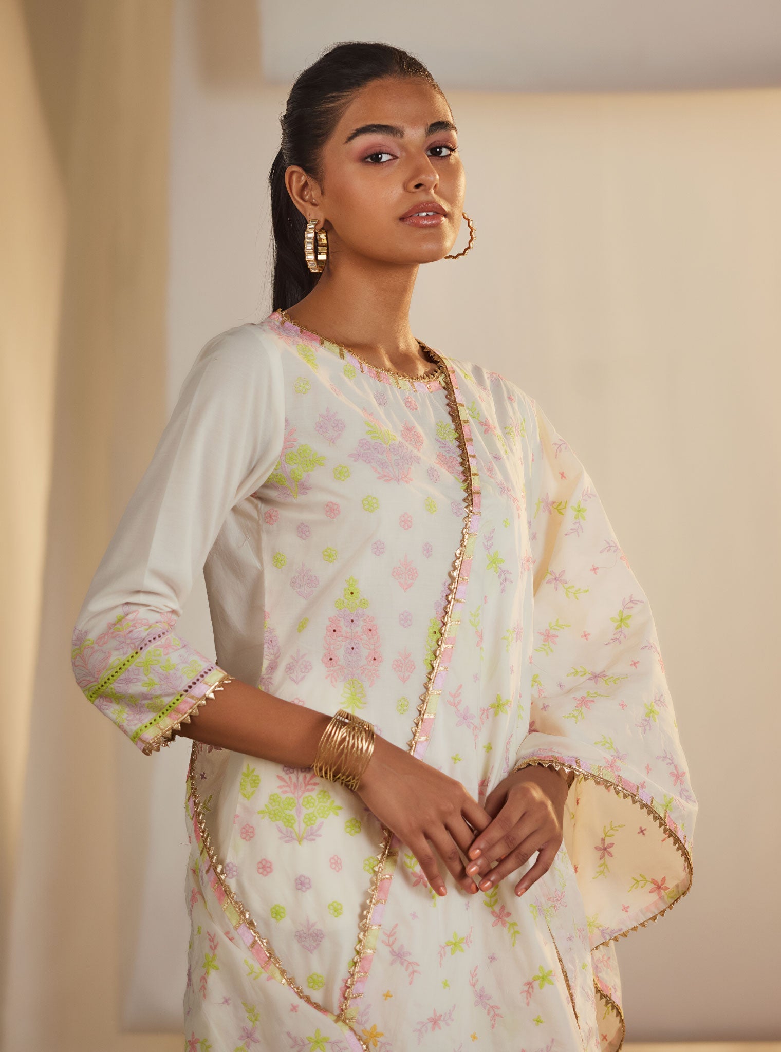 Mulmul Cotton Zahava Off White Kurta With Zahava Off White Pant