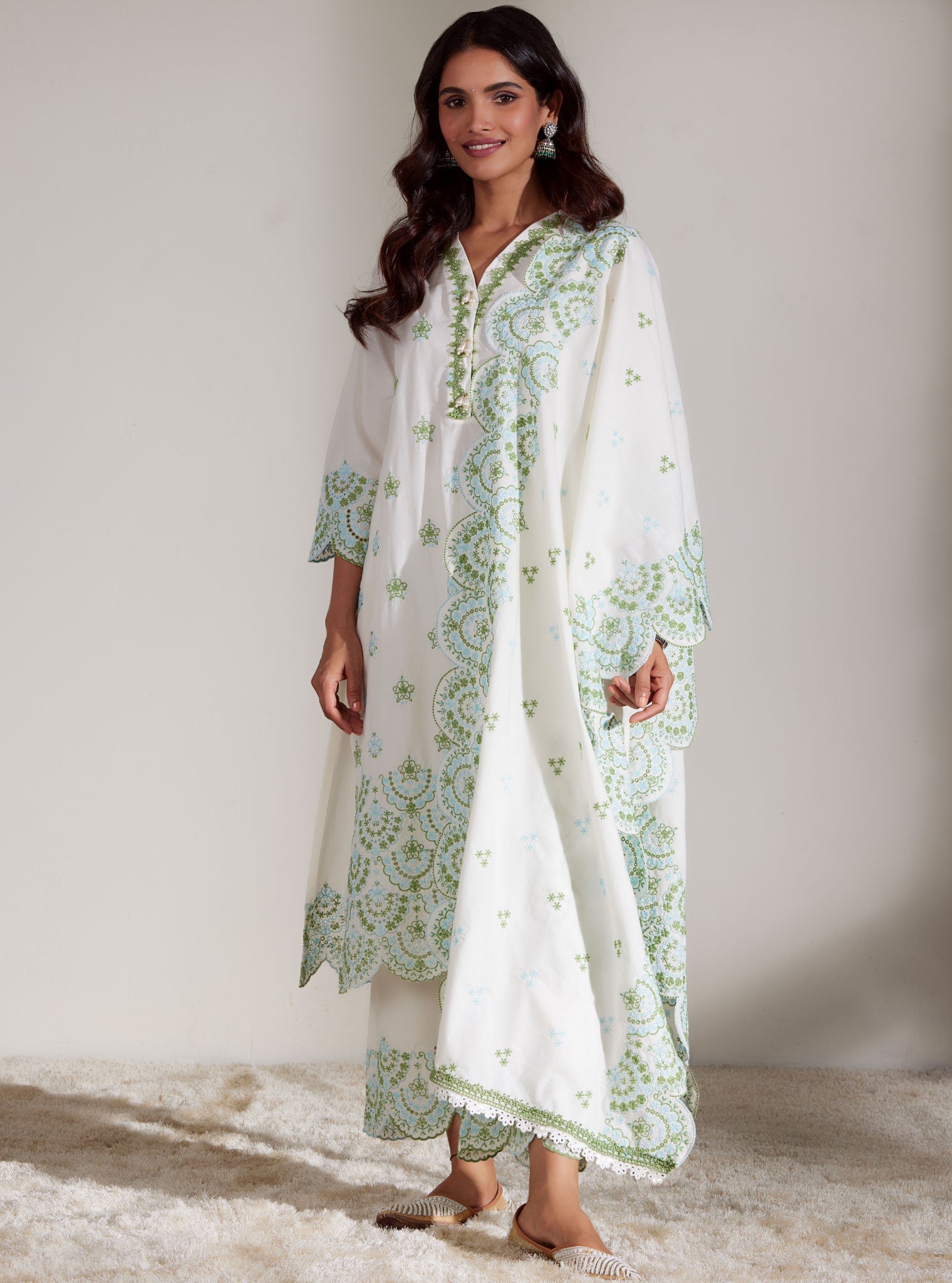 Mulmul Cotton Aviana White Kurta With Aviana White Pant