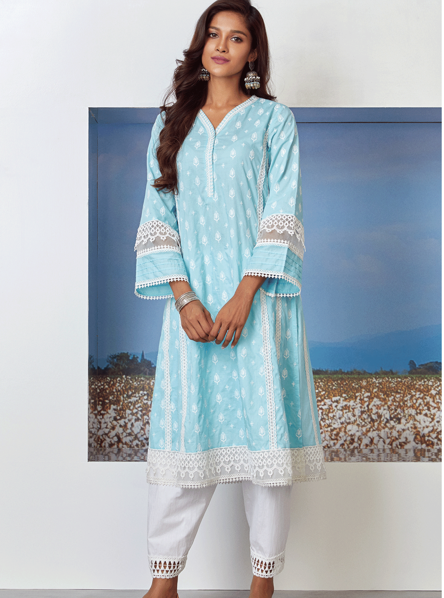 Mulmul Cotton Lakeshore Turq Kurta With Slim White Salwar