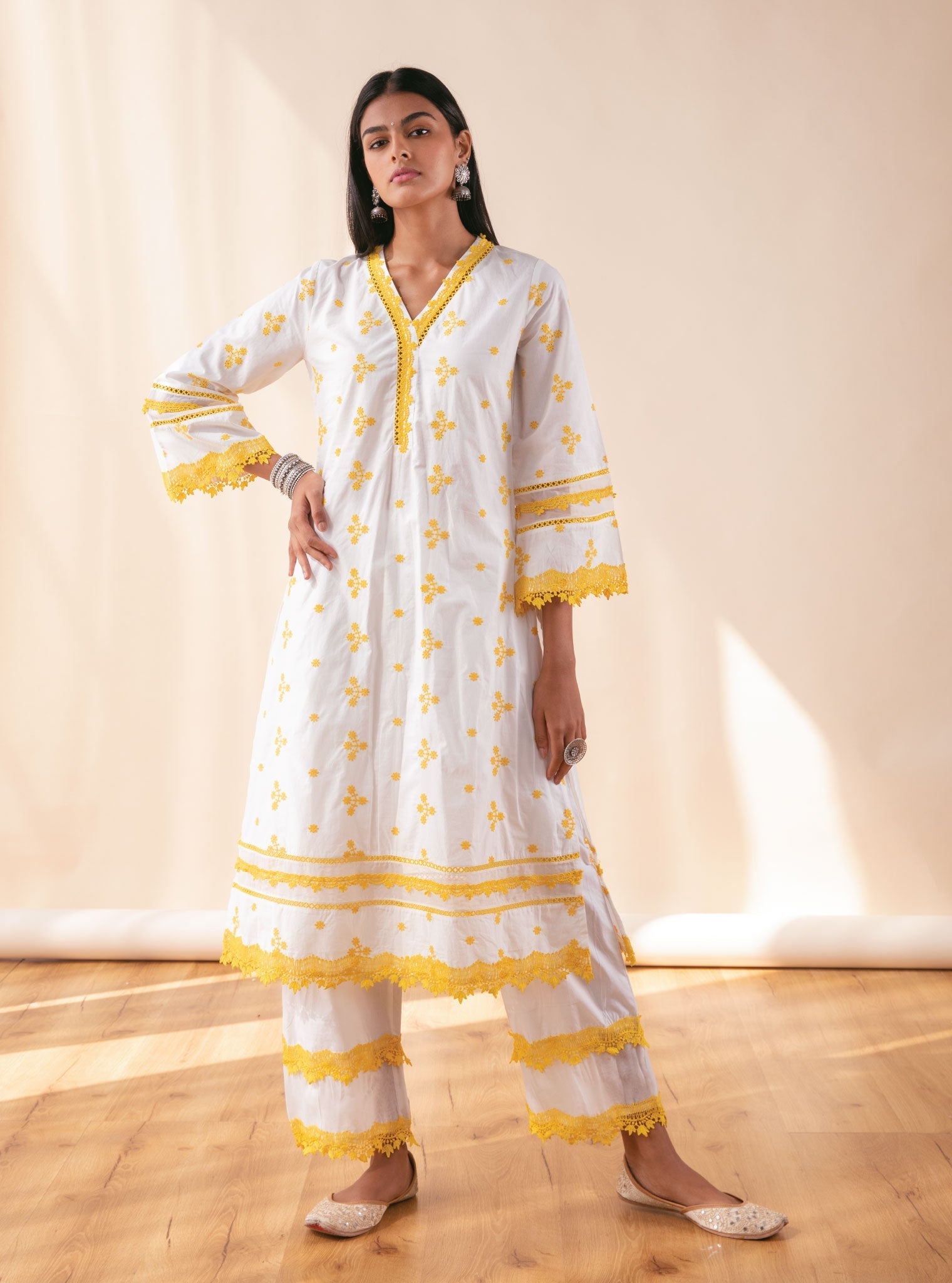 Mulmul Cotton Camila White Kurta With Camila White Pallazo