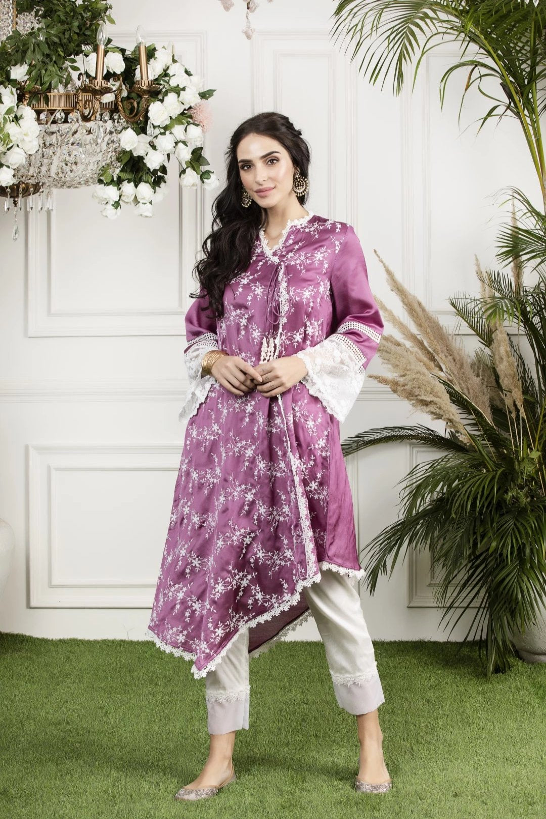 Mulmul Dandelion Kurta with Slim Organza Pyajamas