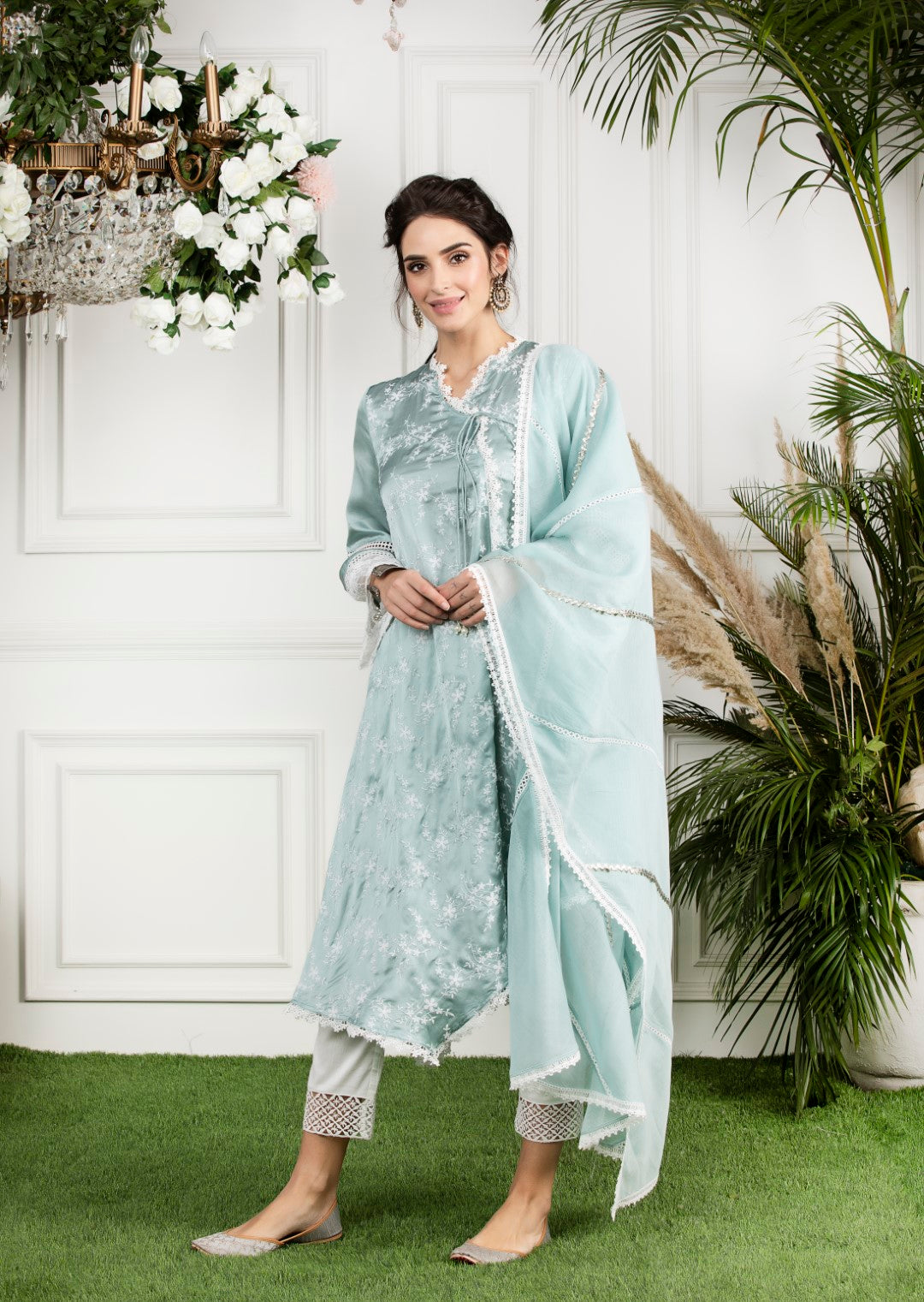 Mulmul Dandelion Kurta White Fern Pyjamas