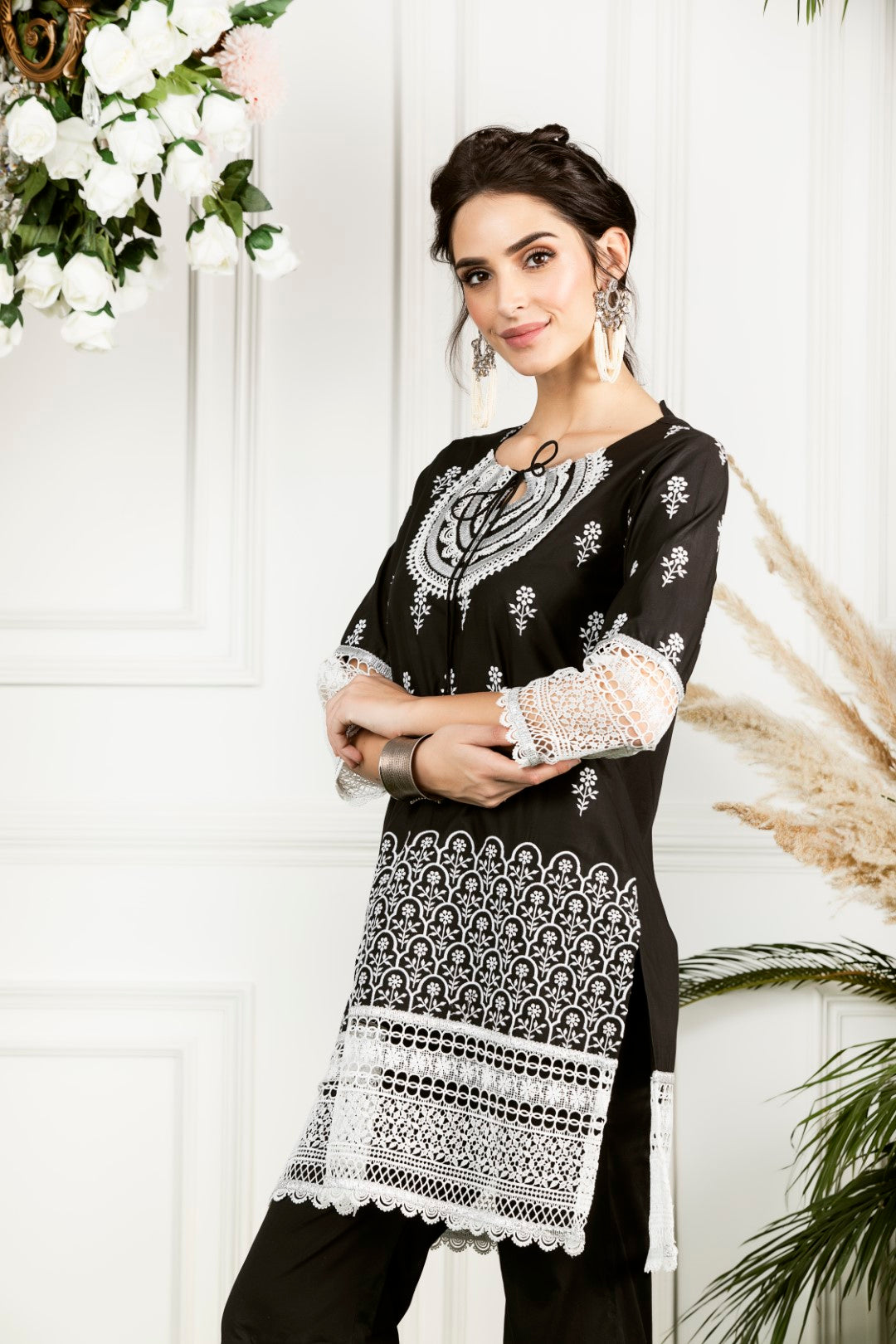 Mulmul Cotton Portia Kurta With Mulmul Lace Garara