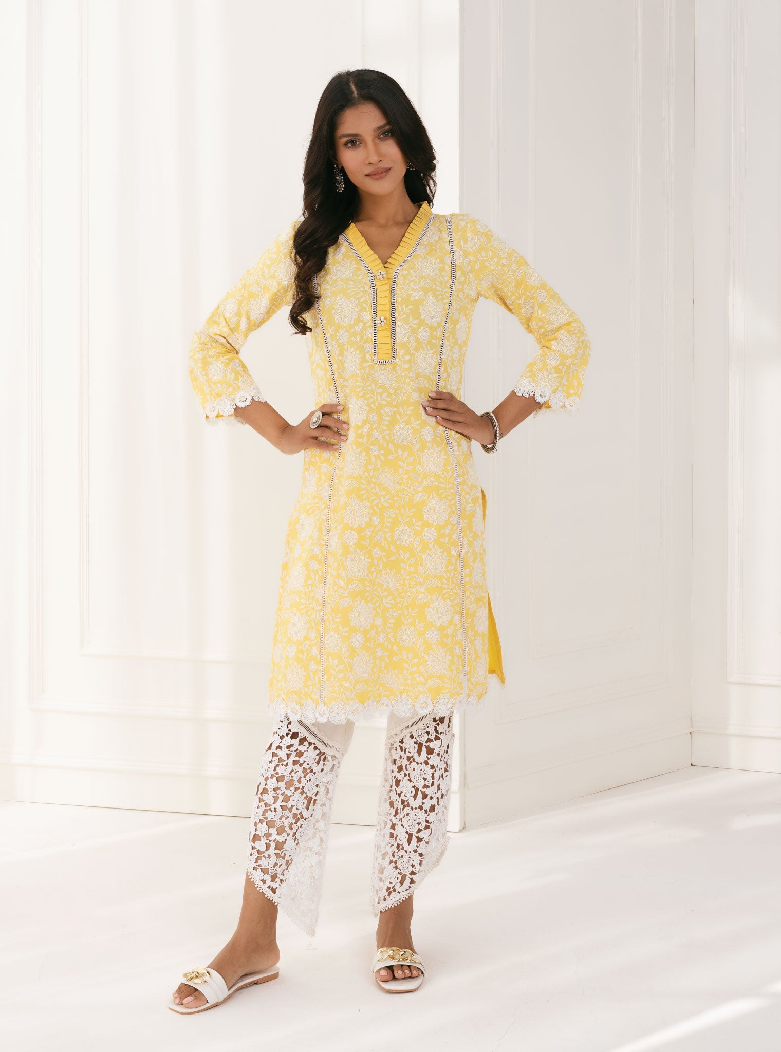 Mulmul Cotton Syari Yellow Kurta With Tulip Lace White Pant