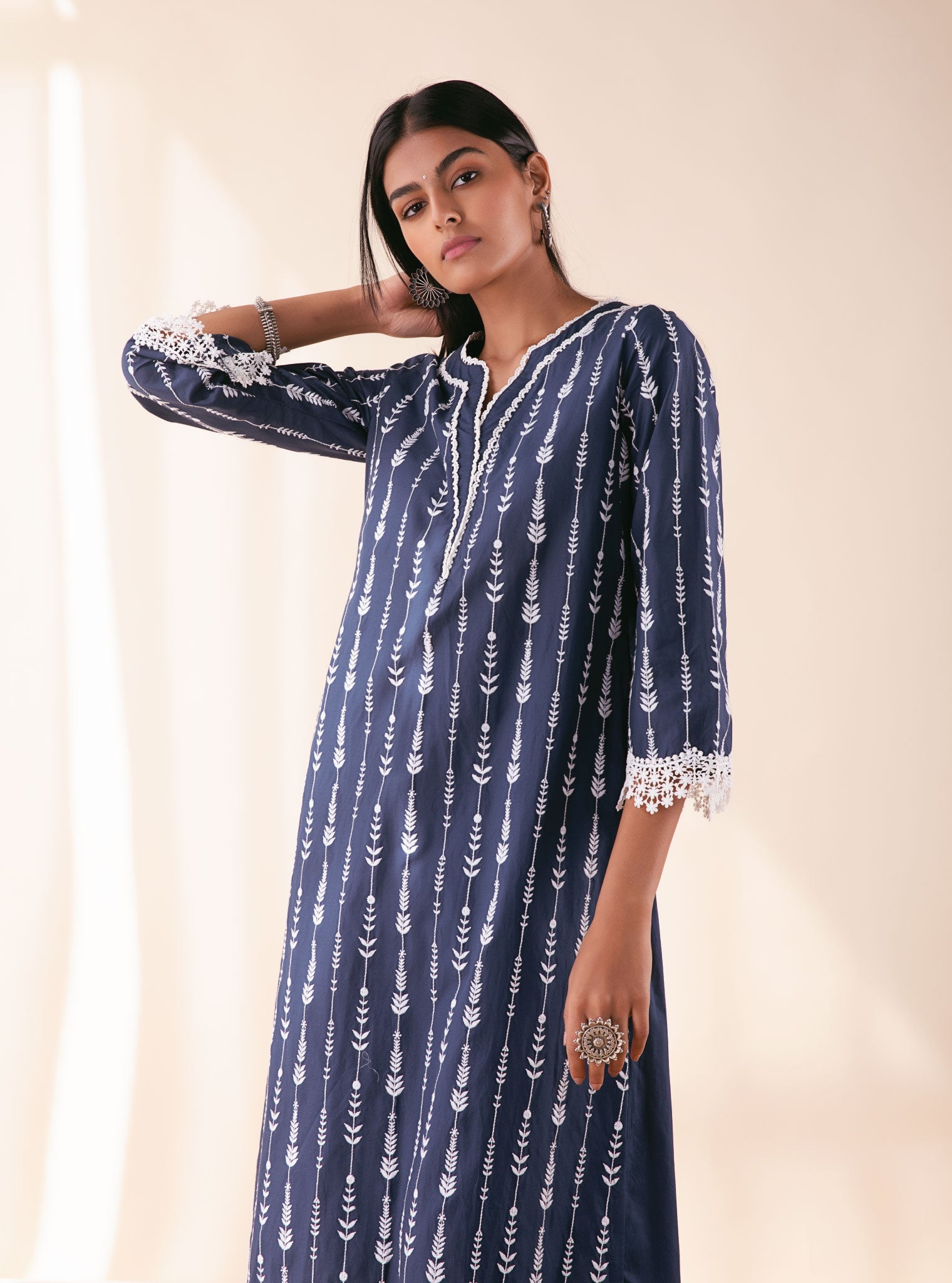 Mulmul Cotton Shantella Navy Kurta With Shantella Navy Pallazo