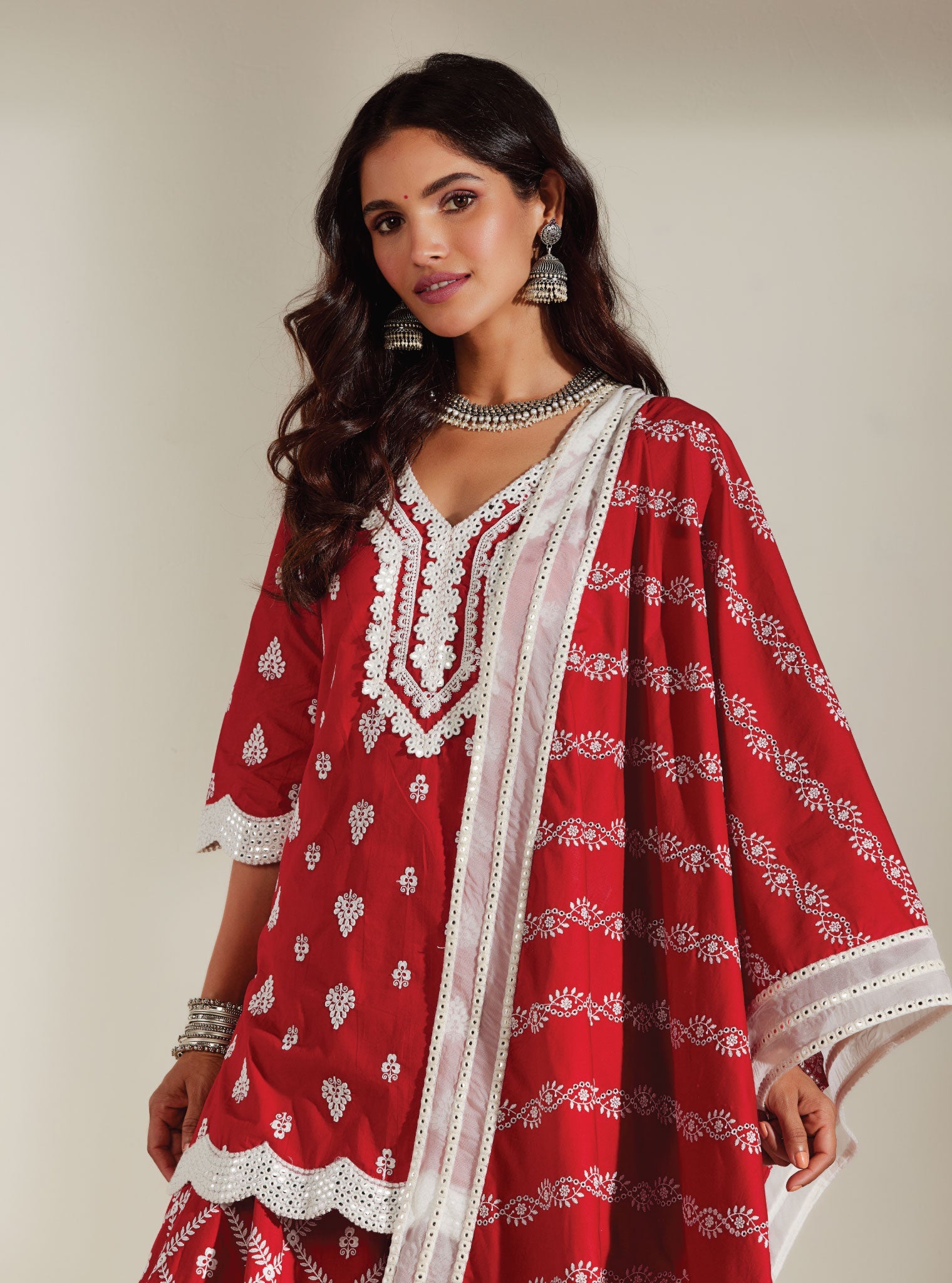 Mulmul Cotton Zoriana Red Kurta With Zoriana Red Sharara