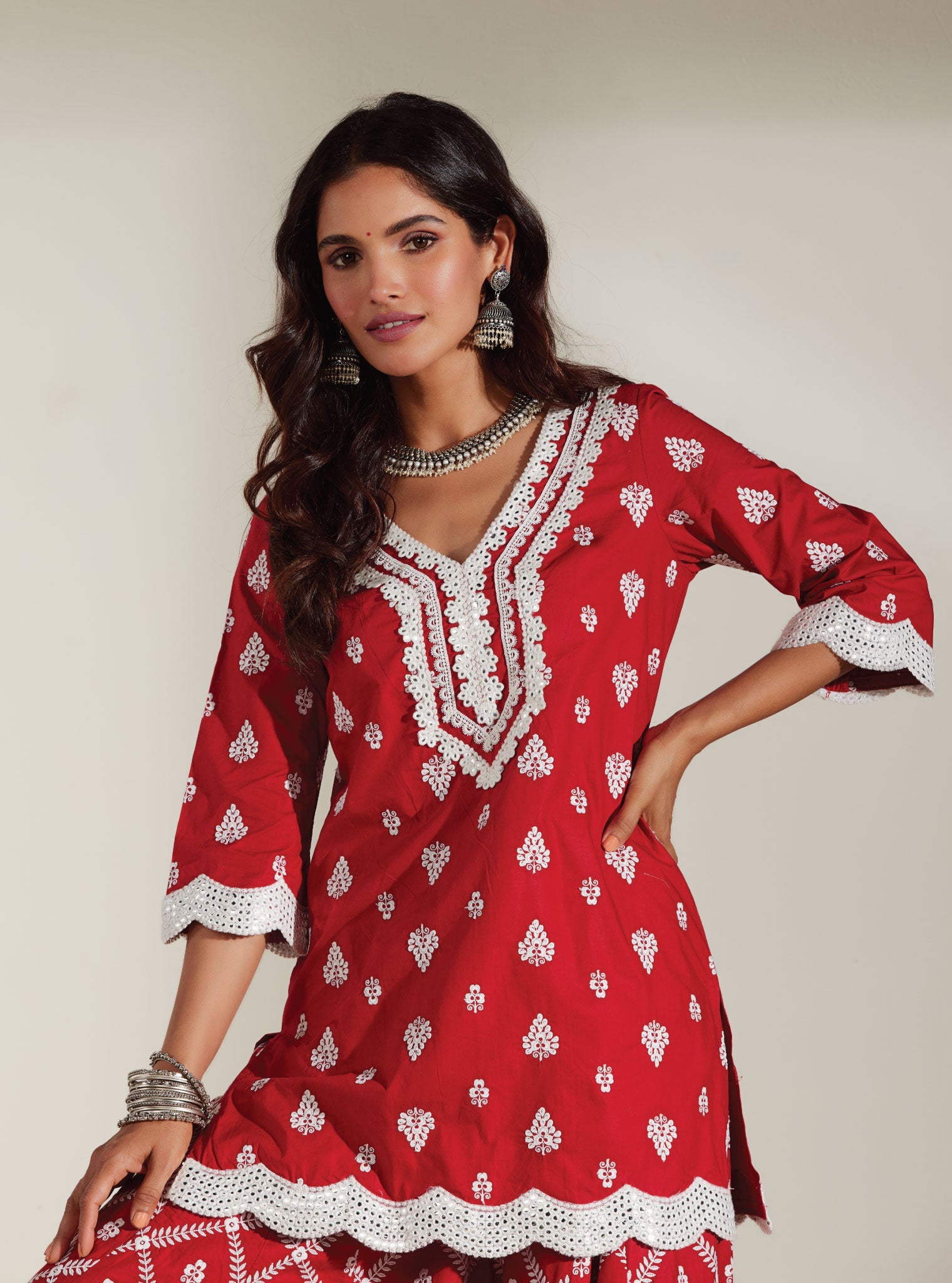 Mulmul Cotton Zoriana Red Kurta With Zoriana Red Sharara